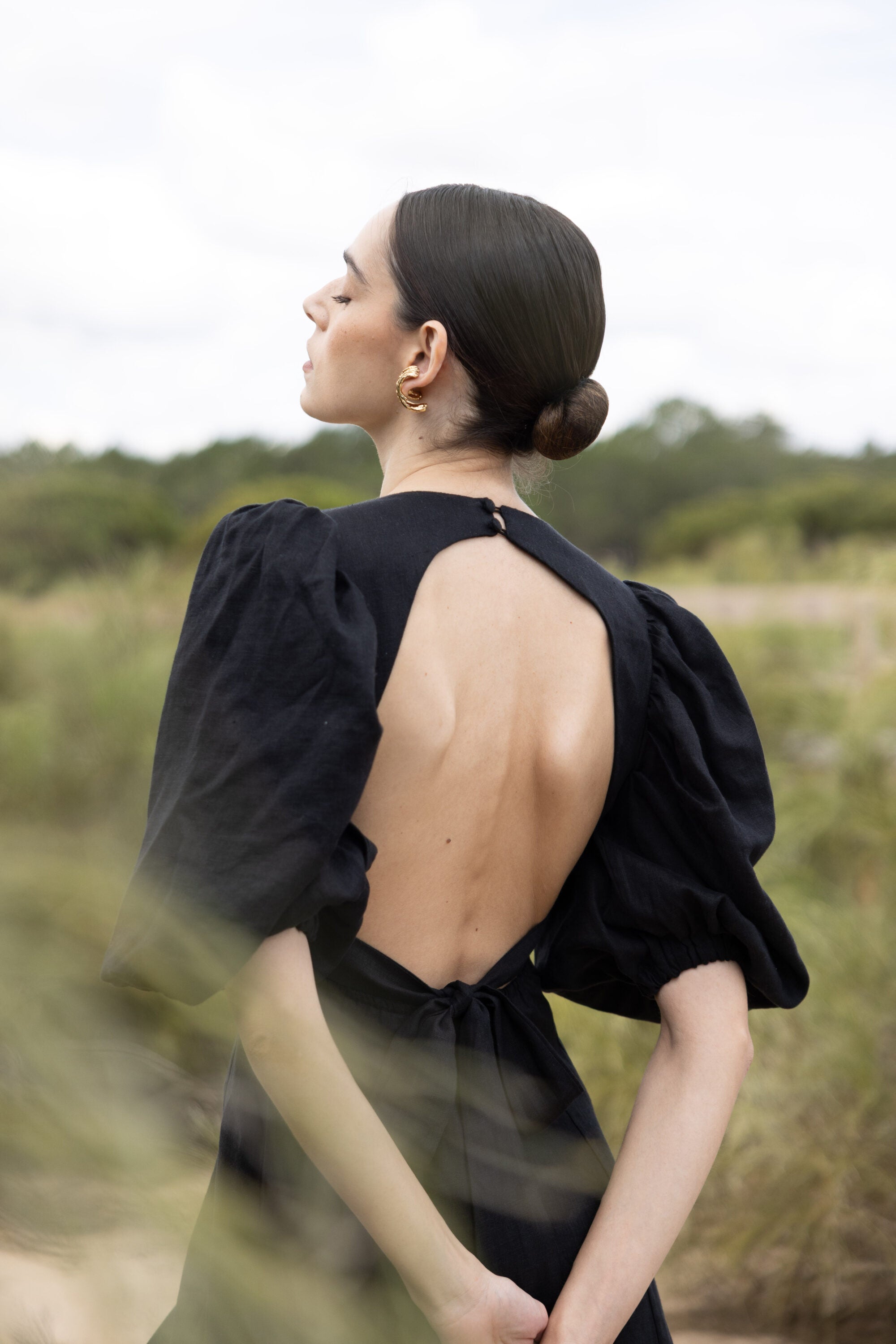 Chic and simple V-neck halter dress-Massicos