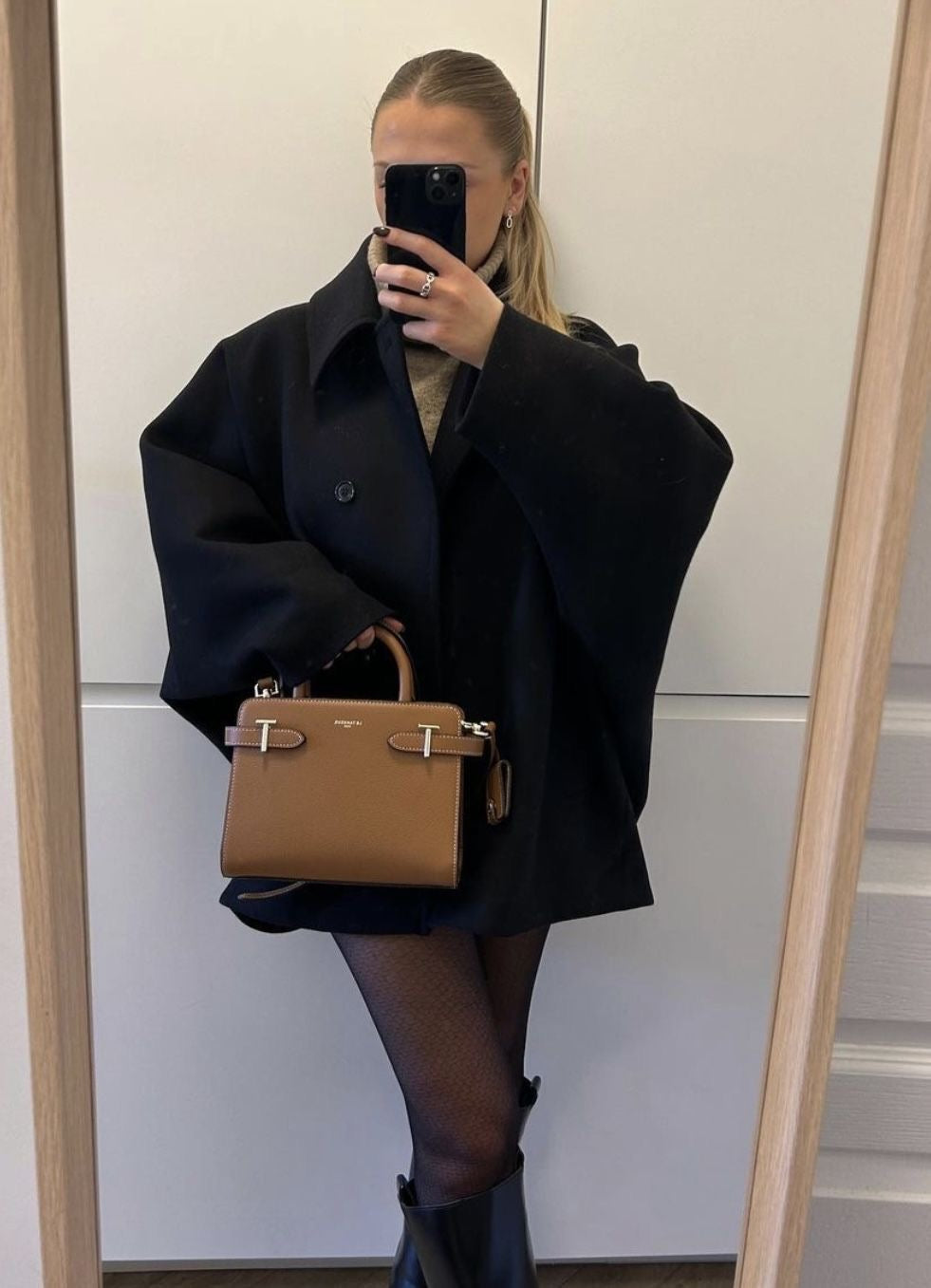 Lovie | Oversized wool coat-Massicos