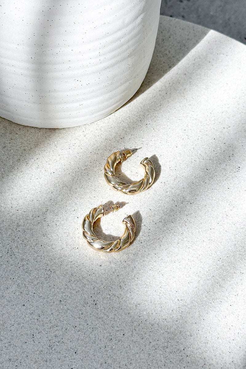 Amalie Hoop Earrings - Gold-ROVOLE