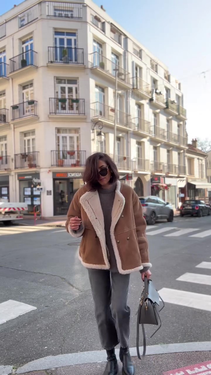 Designer shearling fur cropped jacket-Massicos