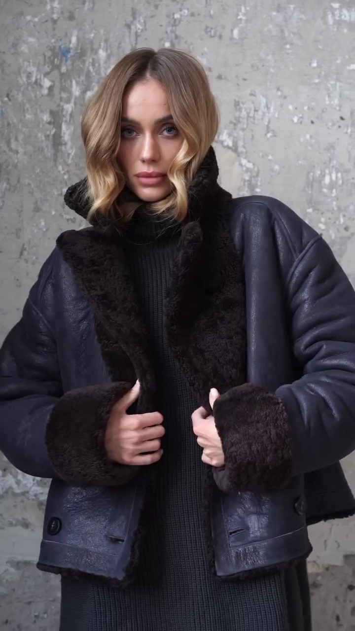 Shearling fur cropped jacket-Massicos