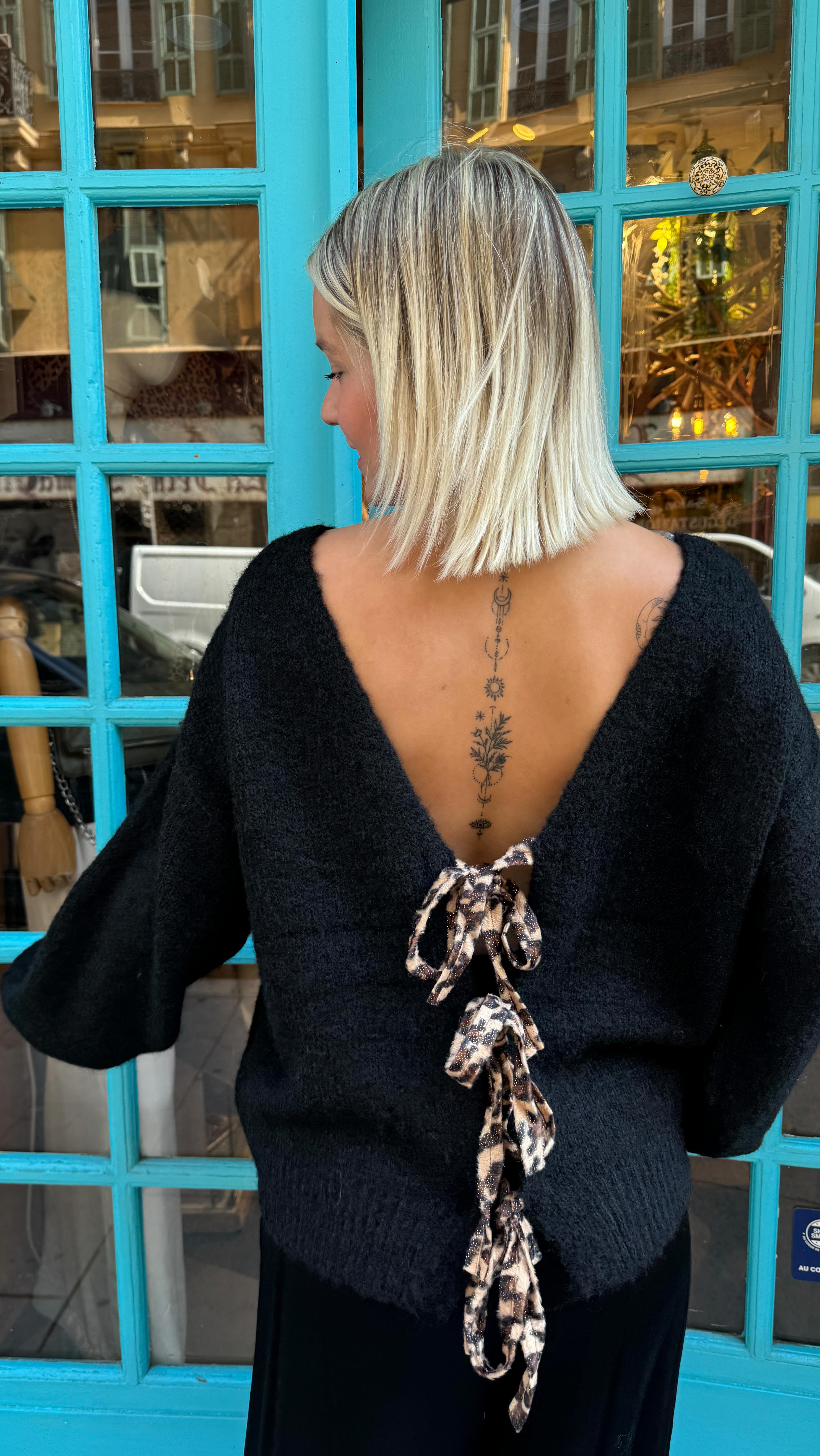 Deep v sweater with leopard print trim-Massicos