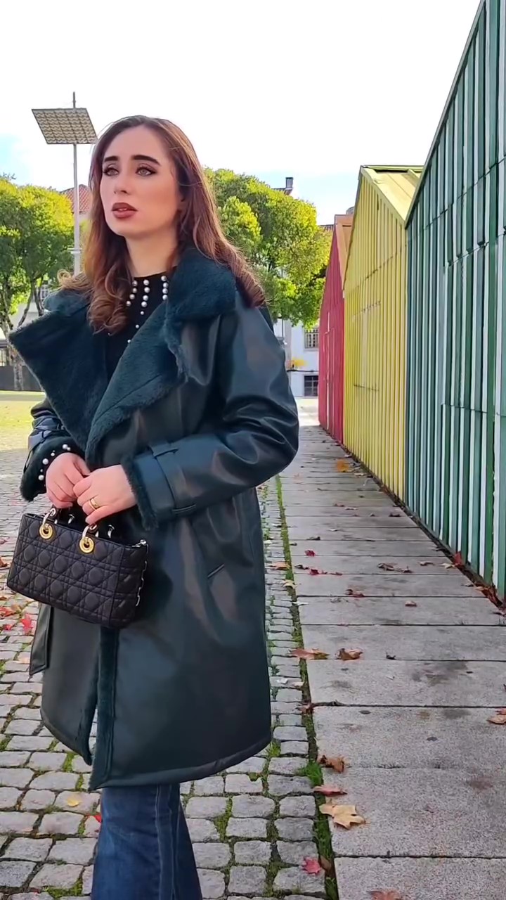 Faux fur coat Leather jacket-Massicos