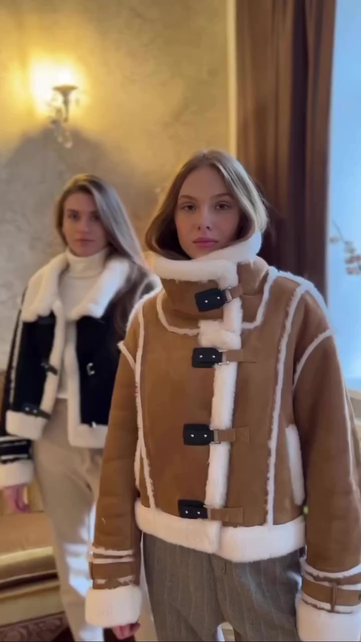Thick shearling short jacket-Massicos