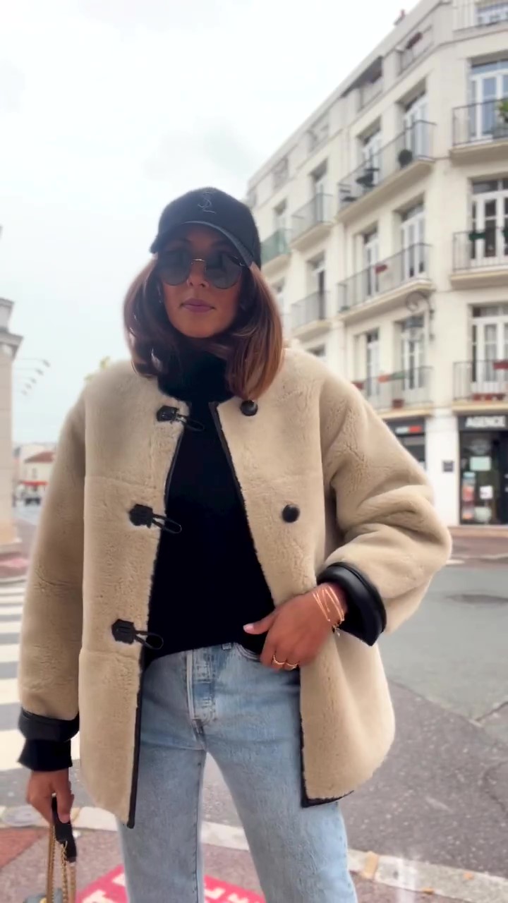 Designer shearling fur cropped jacket-Massicos