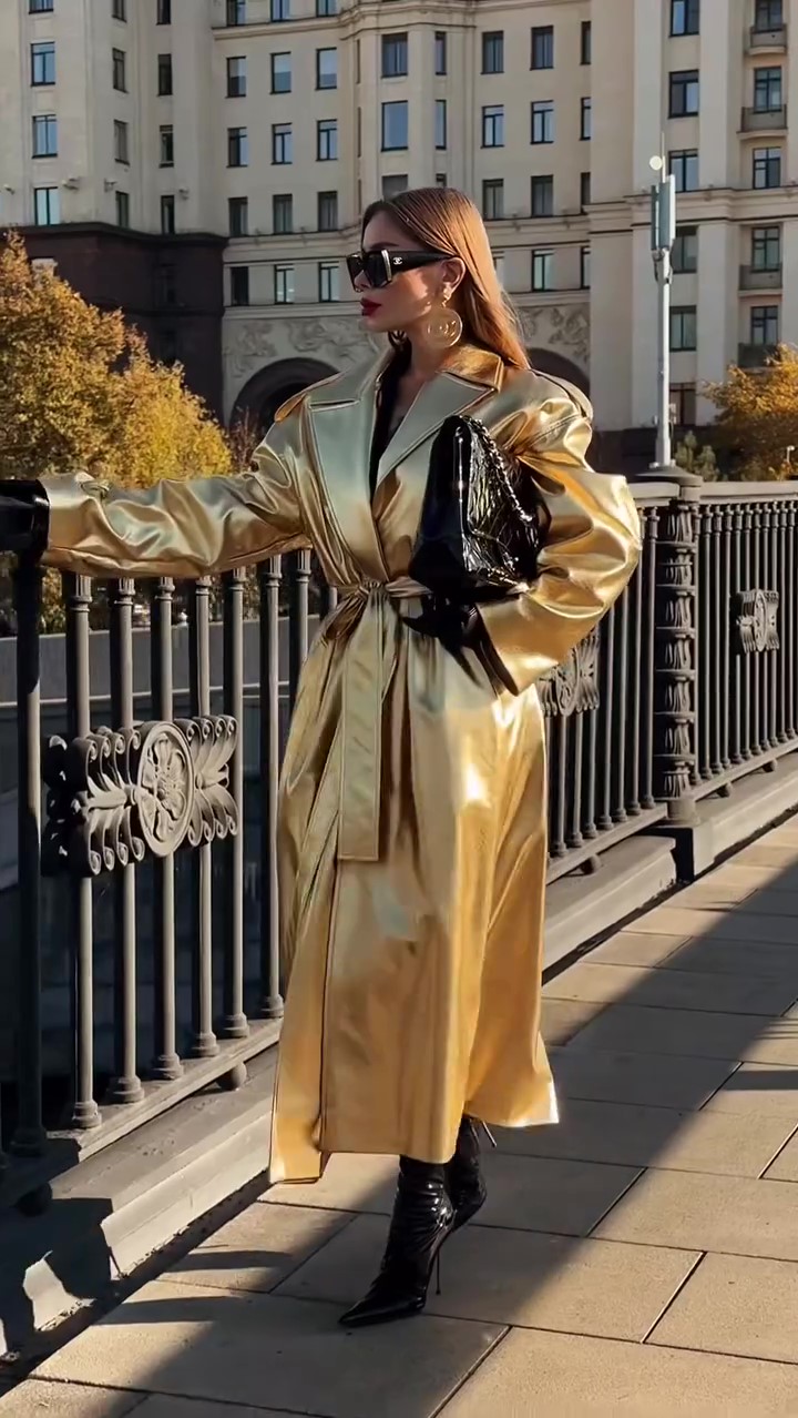 Designer gold leather coat-Massicos