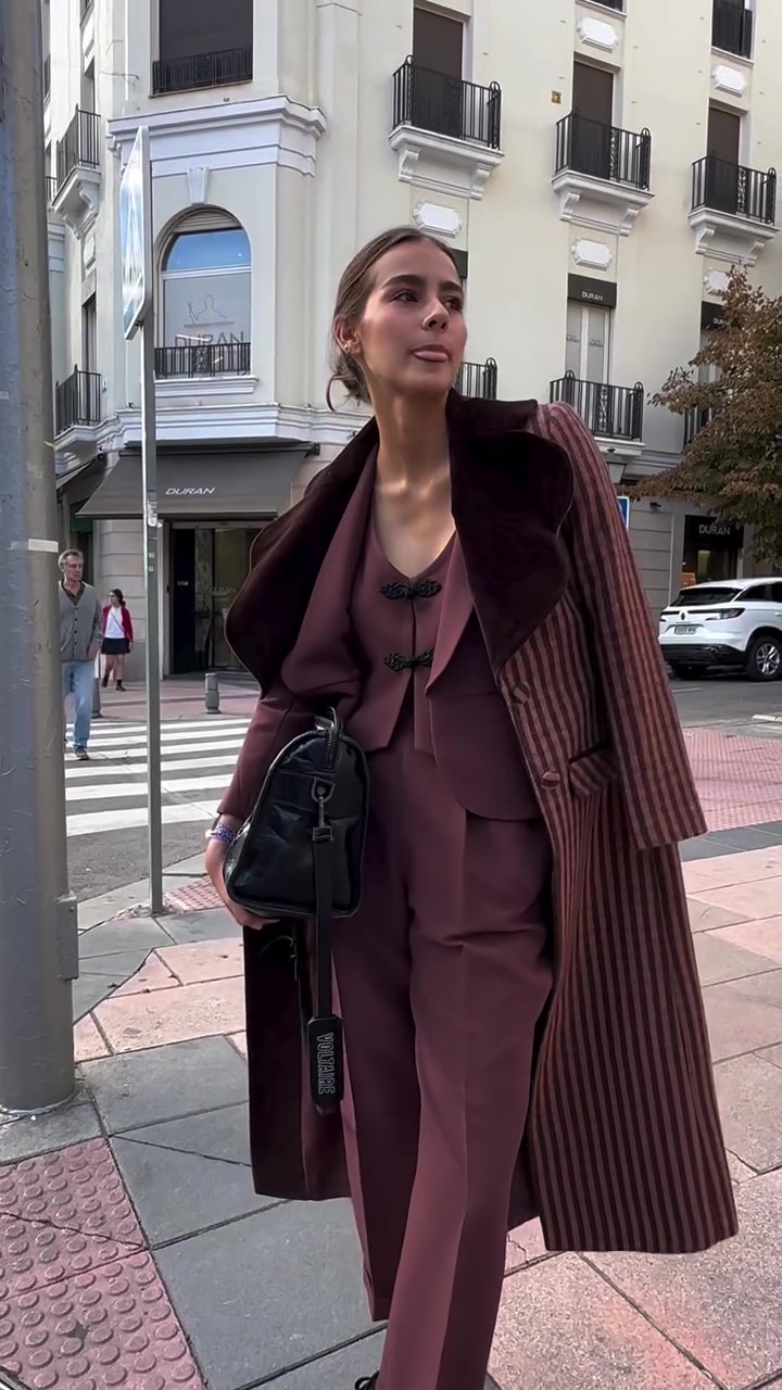 Trafni Burgundy Three-piece Suit-Massicos