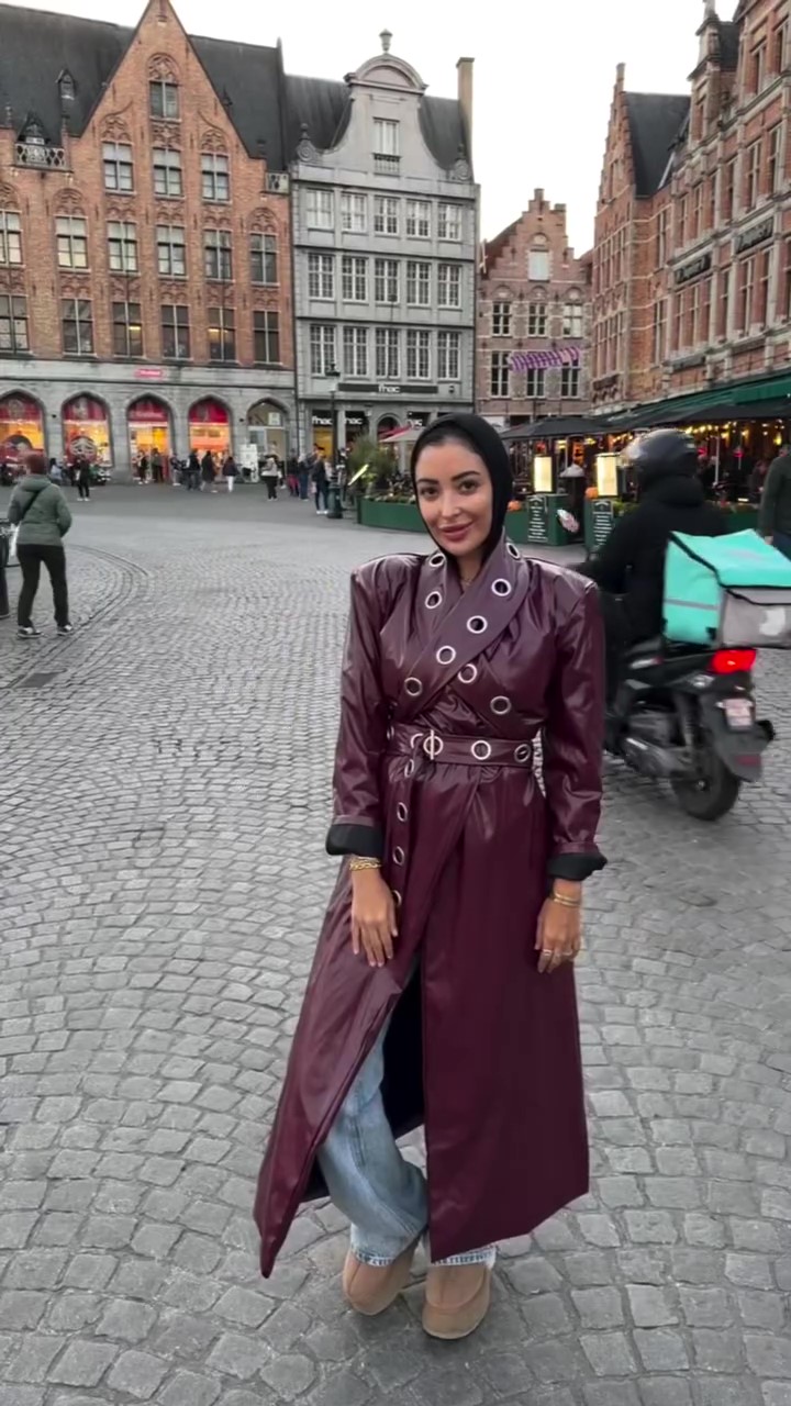 Burgundy windproof mid-length leather jacket