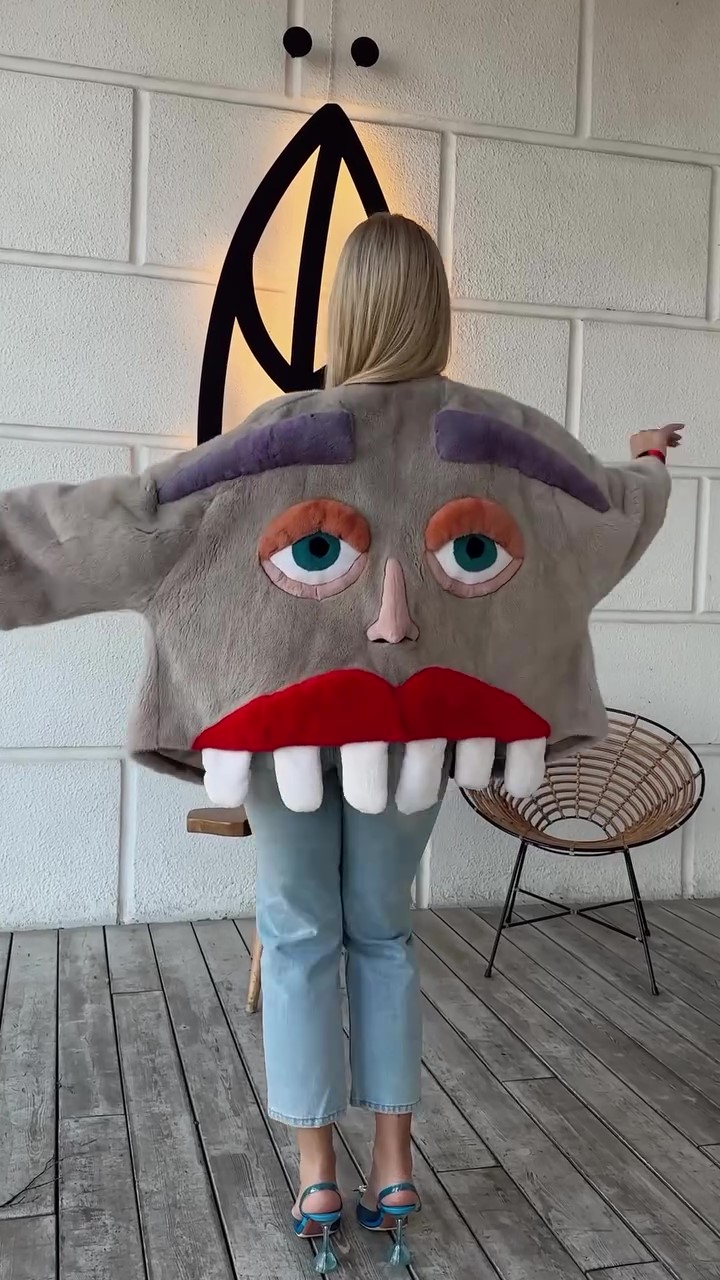 Fun and funny ugly face jacket-Massicos