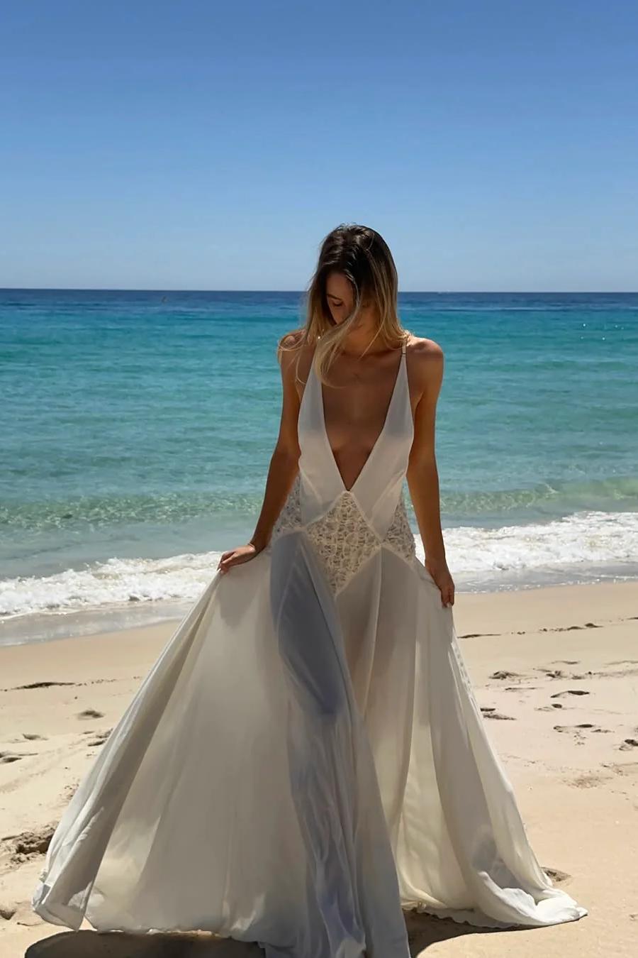 Lavinia Plunging V Maxi Dress-ROVOLE
