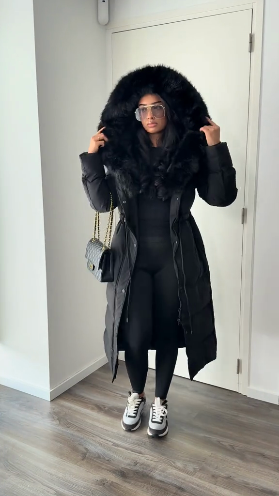 Black belted down jacket-Massicos