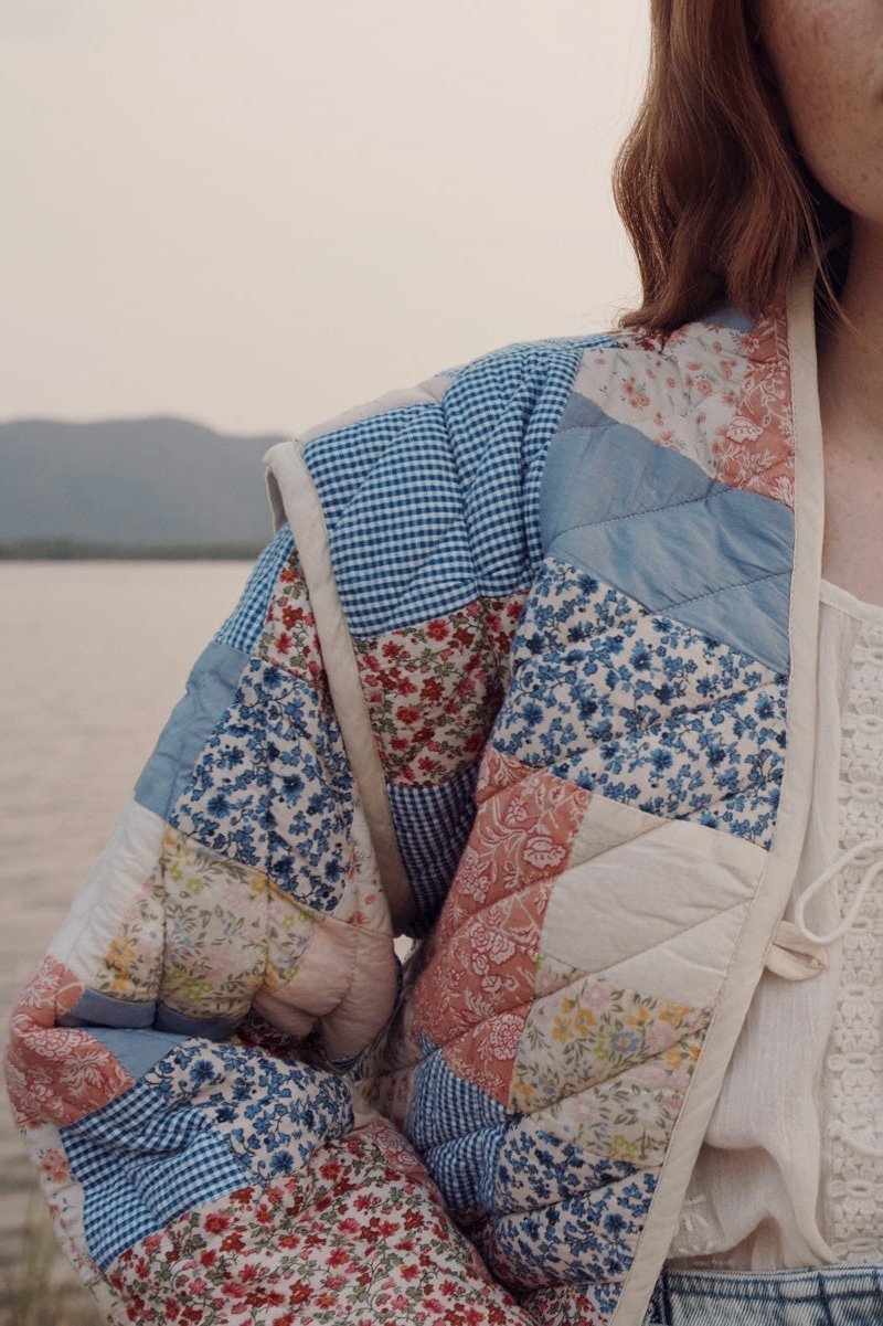 Enid Printed Convertible Quilted Jacket-ROVOLE