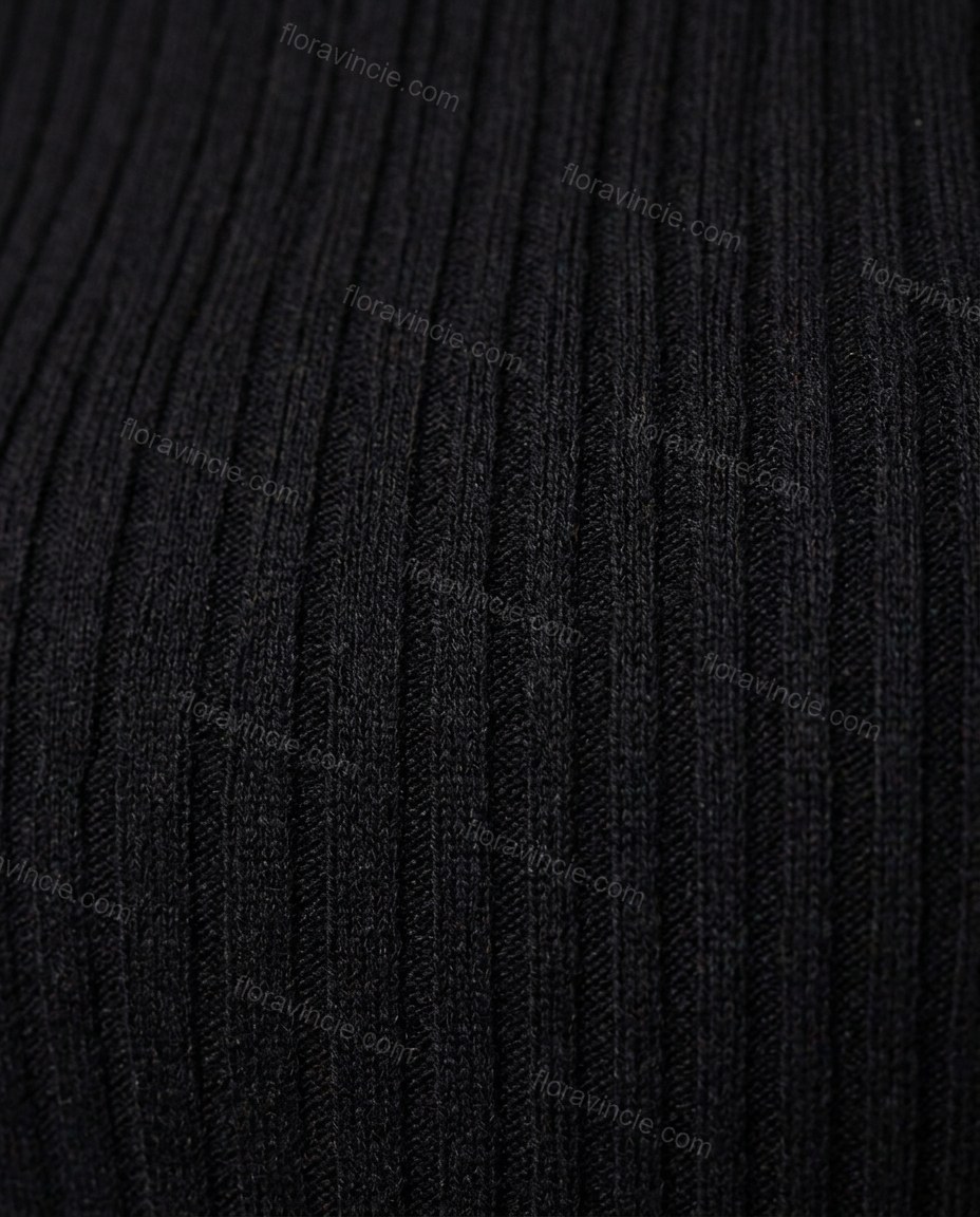 Brown Jacket, close-up of button-front closure, chest flap pockets and side pockets, by Floravincie