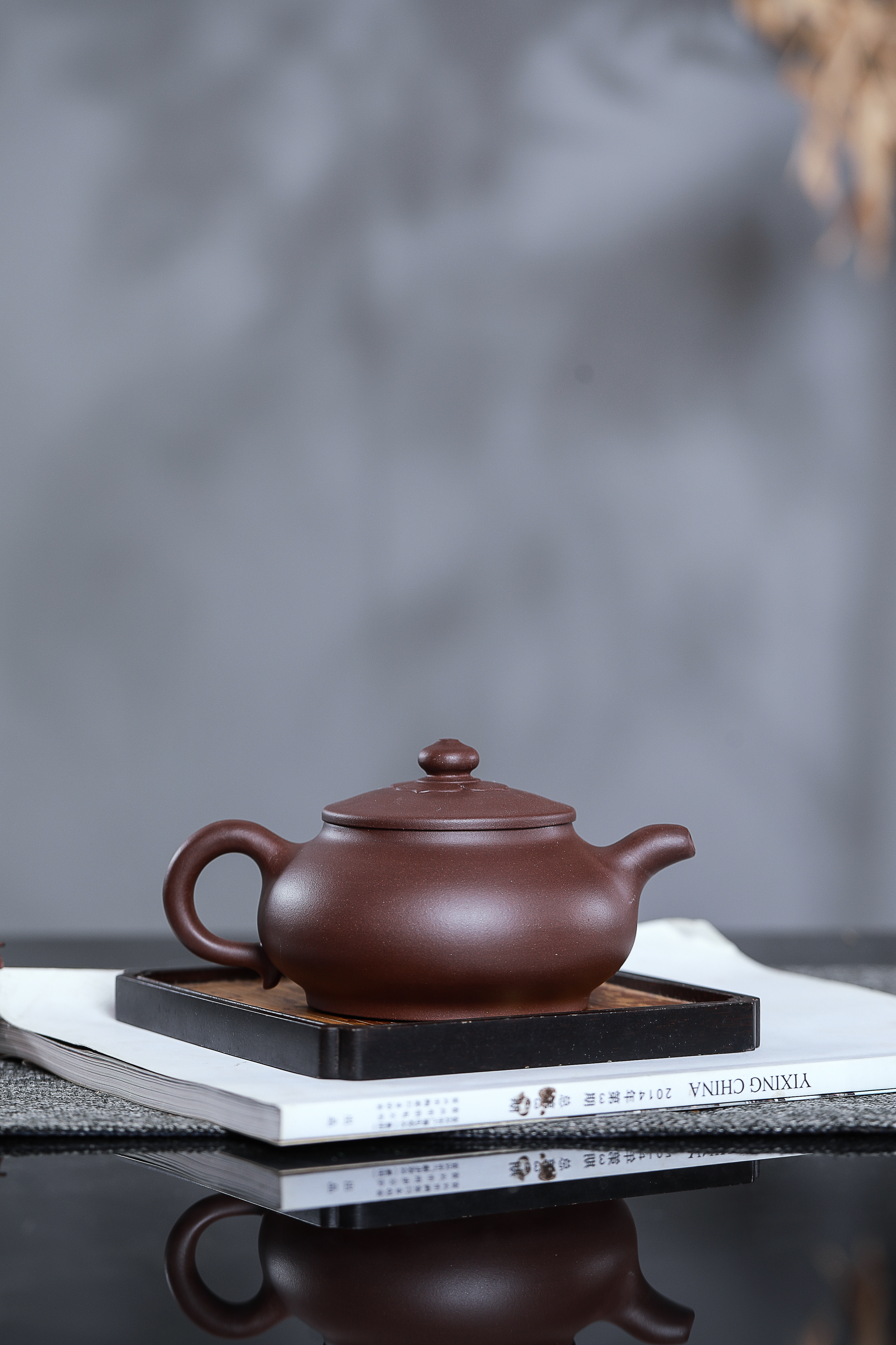 大菱潘宜兴原矿紫砂壶宜兴丁蜀镇本地紫泥泥料小林手工制作300CC Da Ling Pan Yixing Original Ore Purple Clay Teapot, Yixing Dingshu Town Local Purple Clay Material, Handmade by Xiao Lin, 300CC