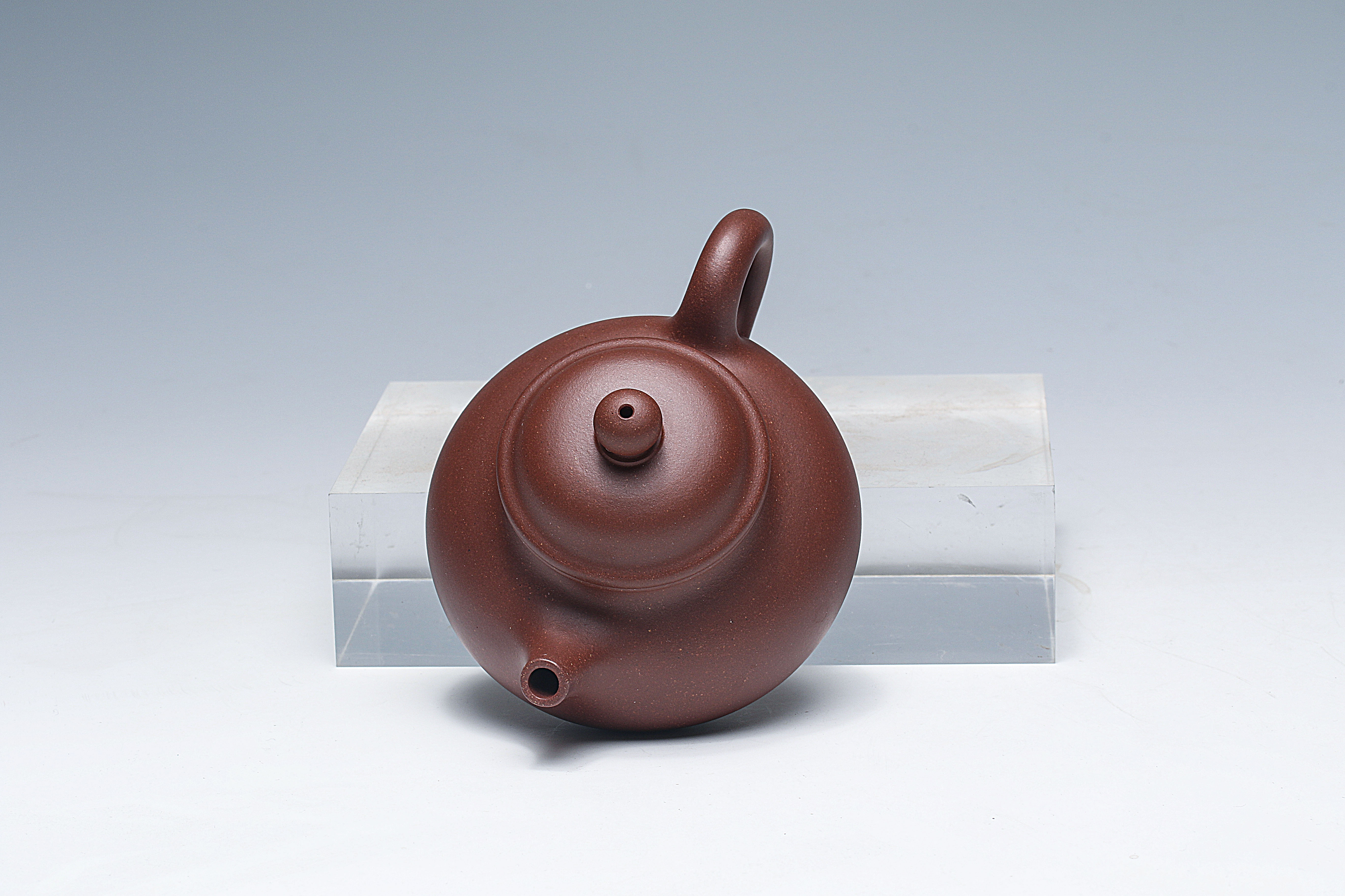 小容天宜兴原矿紫砂壶五号井底槽清泥料丁亦琴手工制作160CC Xiaorong Tian Yixing Original Ore Purple Clay Teapot, No. 5 Well Bottom Groove, Clear Clay, Handmade by Ding Yiqin, 160CC