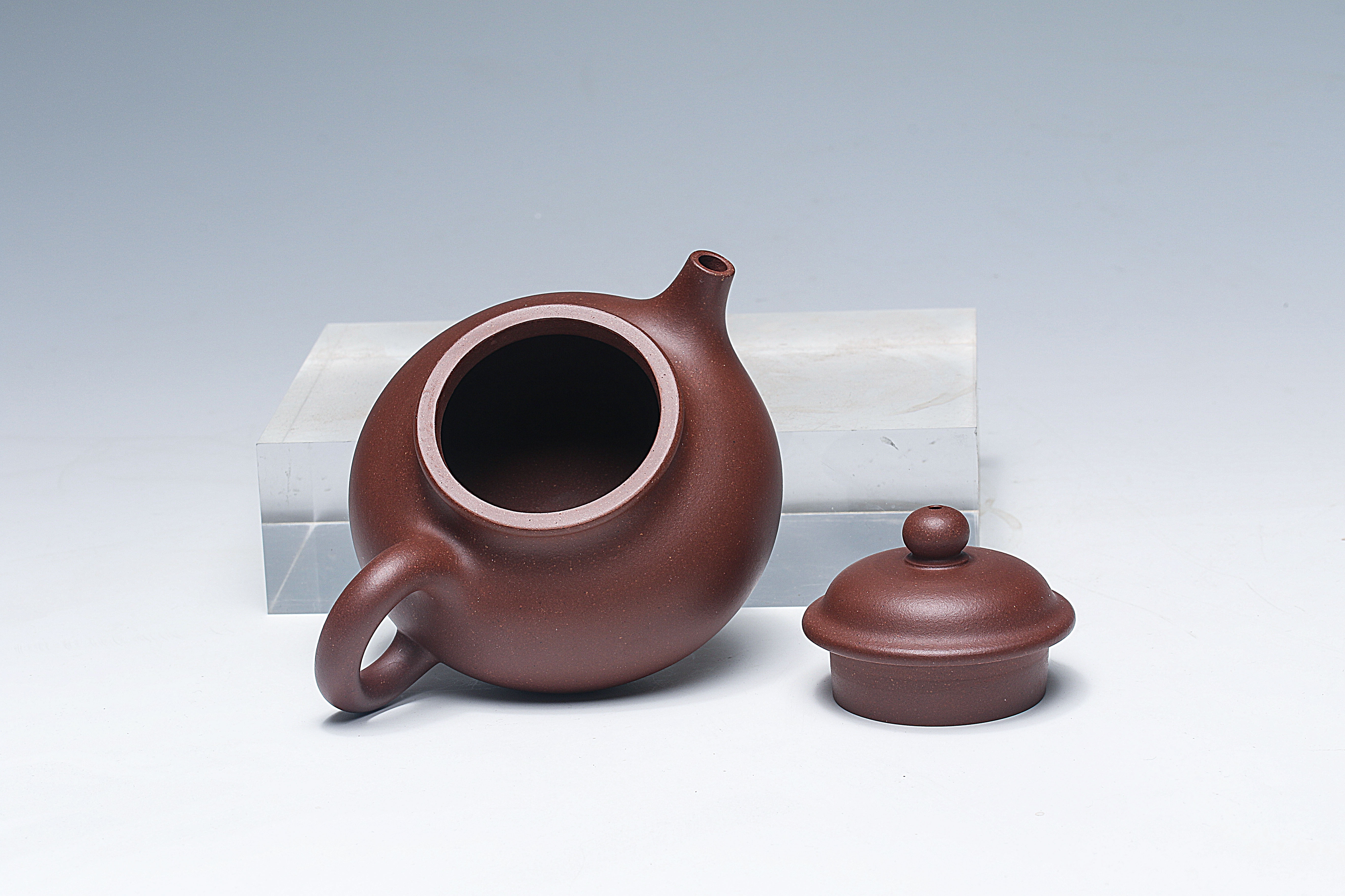 小容天宜兴原矿紫砂壶五号井底槽清泥料丁亦琴手工制作160CC Xiaorong Tian Yixing Original Ore Purple Clay Teapot, No. 5 Well Bottom Groove, Clear Clay, Handmade by Ding Yiqin, 160CC