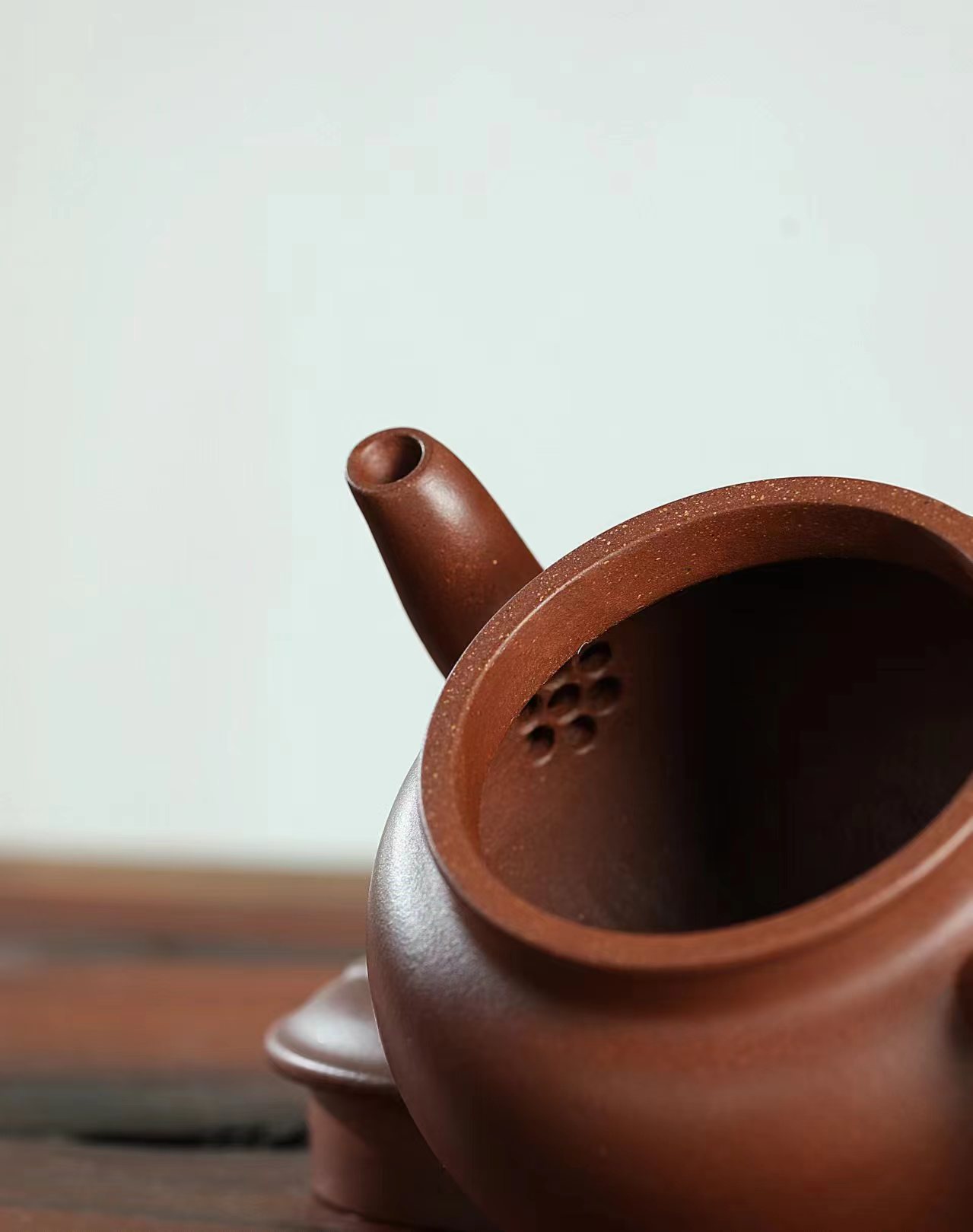 大彬如意宜兴原矿紫砂壶五号井底槽清泥料丁亦琴手工制作150CC/240CC Dabin Ruyi Yixing Original Ore Purple Clay Teapot No. 5 Well Bottom Slot Qing Clay Material Handmade by Ding Yiqin 150CC/240CC