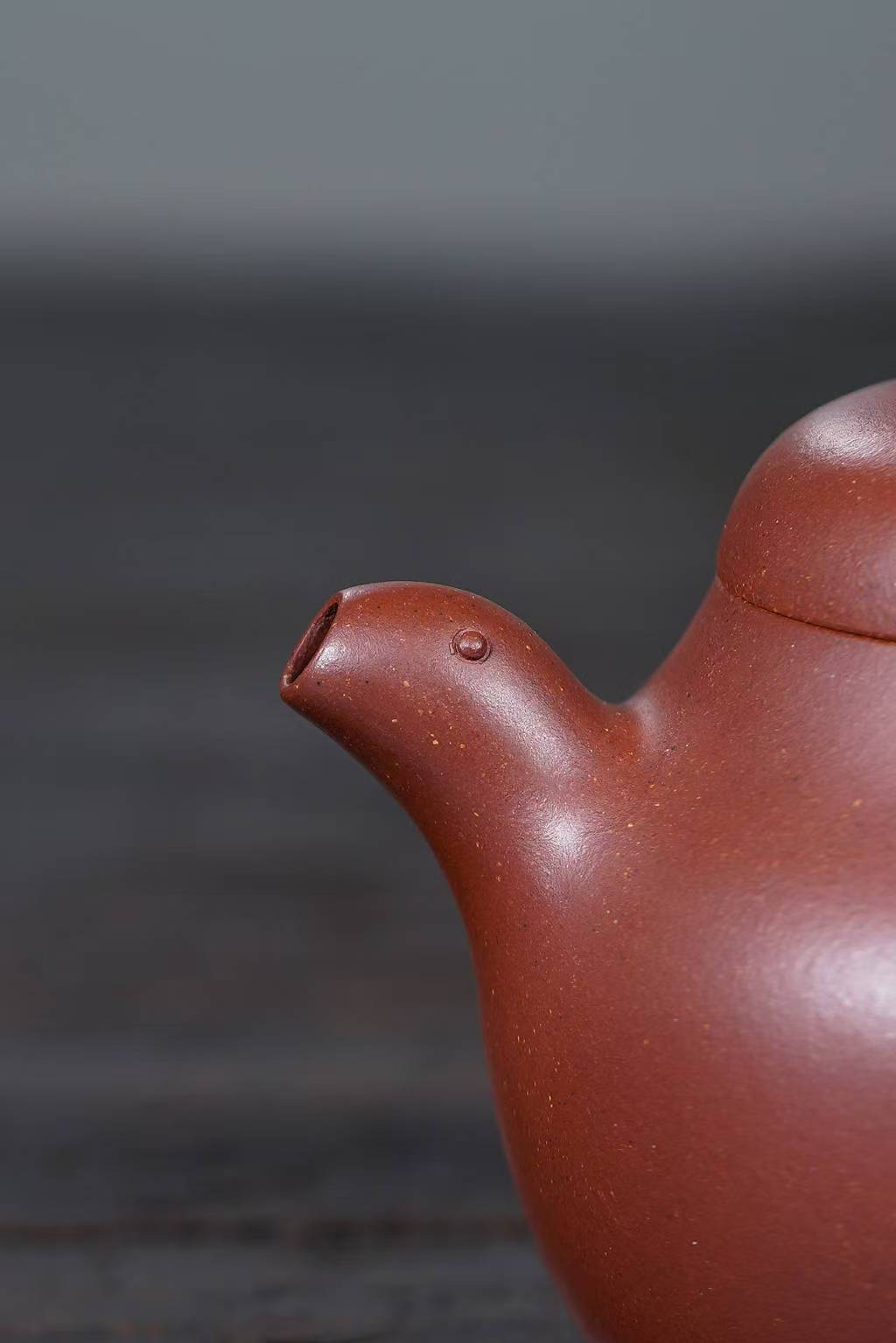 龙吟宜兴原矿紫砂壶五号井底槽清泥料丁亦琴手工制作190CC Longyin Yixing Original Ore Purple Clay Teapot No. 5 Well Bottom Slot Clear Clay Material, Handmade by Ding Yiqin, 190CC