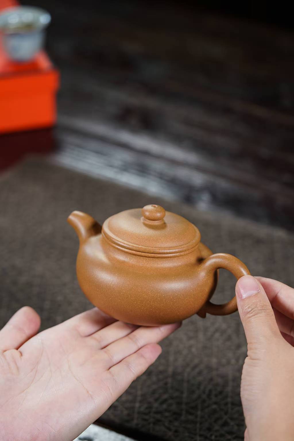 仿古壶宜兴原矿紫砂壶黄金段泥料小林手工制作220CC Antique-style Yixing Original Ore Purple Clay Teapot, Golden Duan Clay Material, Handmade by Xiao Lin, 220CC