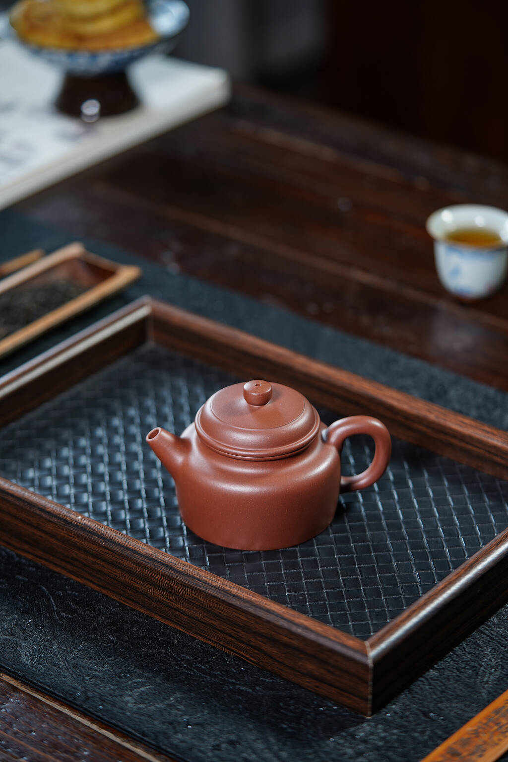 小德钟宜兴原矿紫砂壶五号井底槽清泥料丁亦琴手工制作150CC Xiao Dezhong Yixing Original Ore Purple Clay Teapot, No. 5 Well Bottom Groove, Qing Clay Material, Handcrafted by Ding Yiqin, 150CC