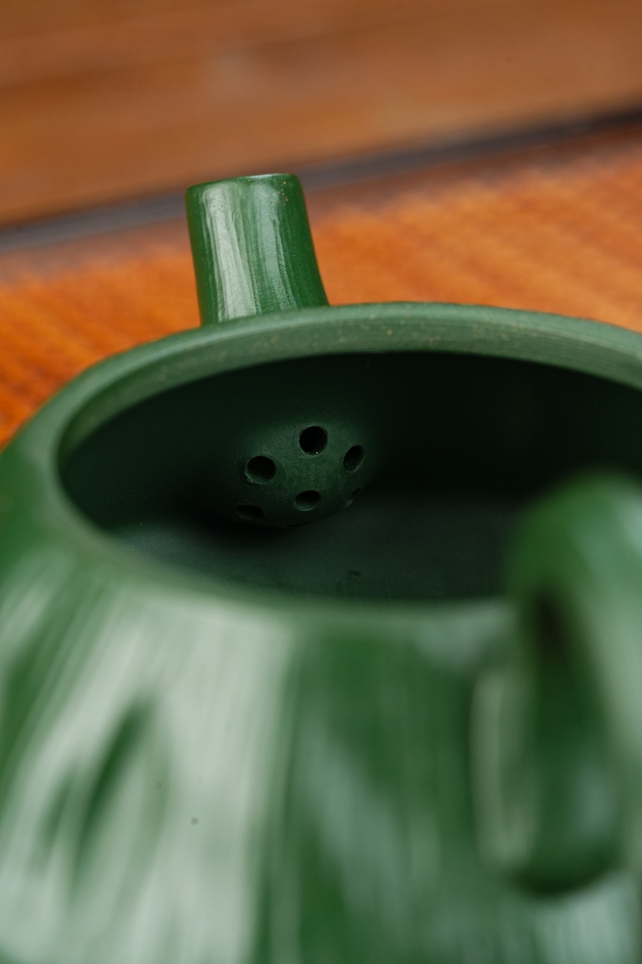 蛙趣莲蓬宜兴紫砂壶原矿绿泥泥料220CC Frog Fun Lotus Pod Yixing Zisha Teapot Original Ore Green Clay Material 220CC