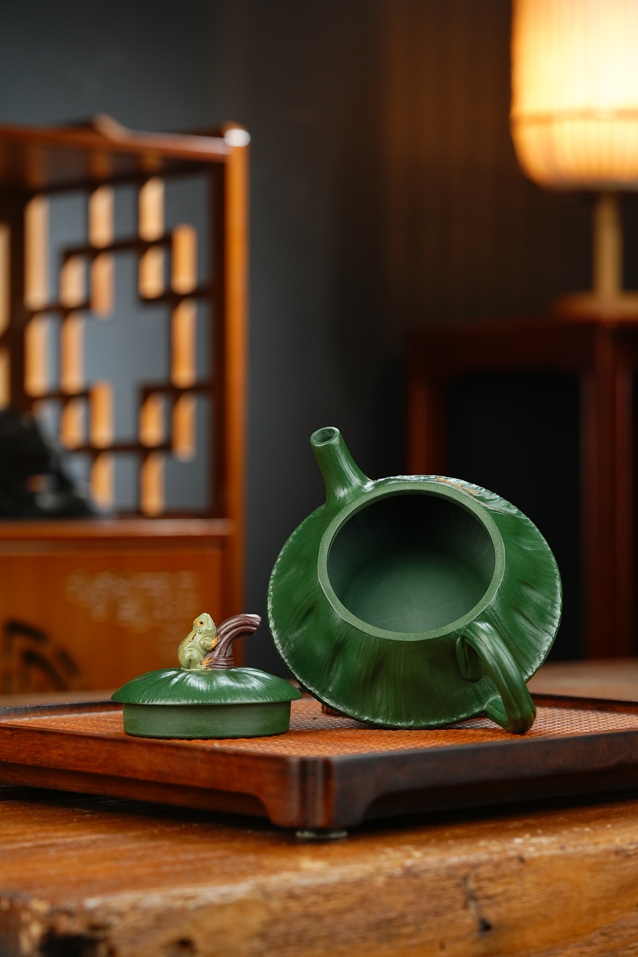 蛙趣莲蓬宜兴紫砂壶原矿绿泥泥料220CC Frog Fun Lotus Pod Yixing Zisha Teapot Original Ore Green Clay Material 220CC