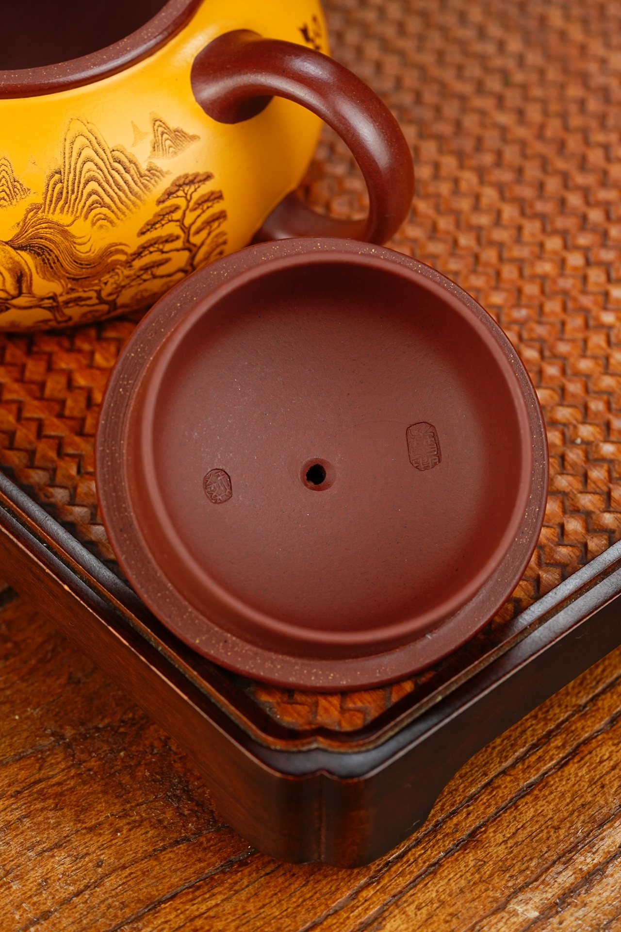 双色寒江宜兴紫砂壶原矿龙血砂泥料200CC Two-tone Cold River Yixing Purple Clay Teapot Original Ore Dragon Blood Sand Clay 200CC