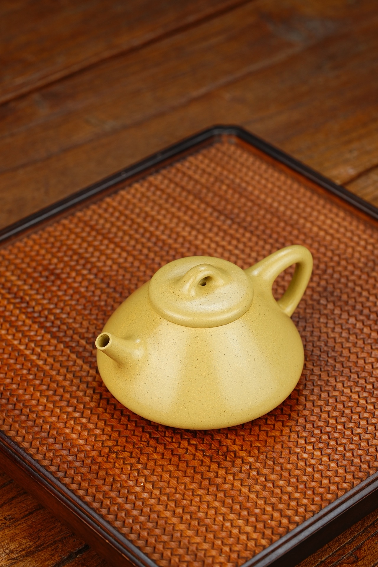 子冶石瓢宜兴紫砂壶原矿本山绿泥泥料160CC Ziye Shipiao Yixing Purple Clay Teapot Original Mine Benshan Green Clay Material 160CC