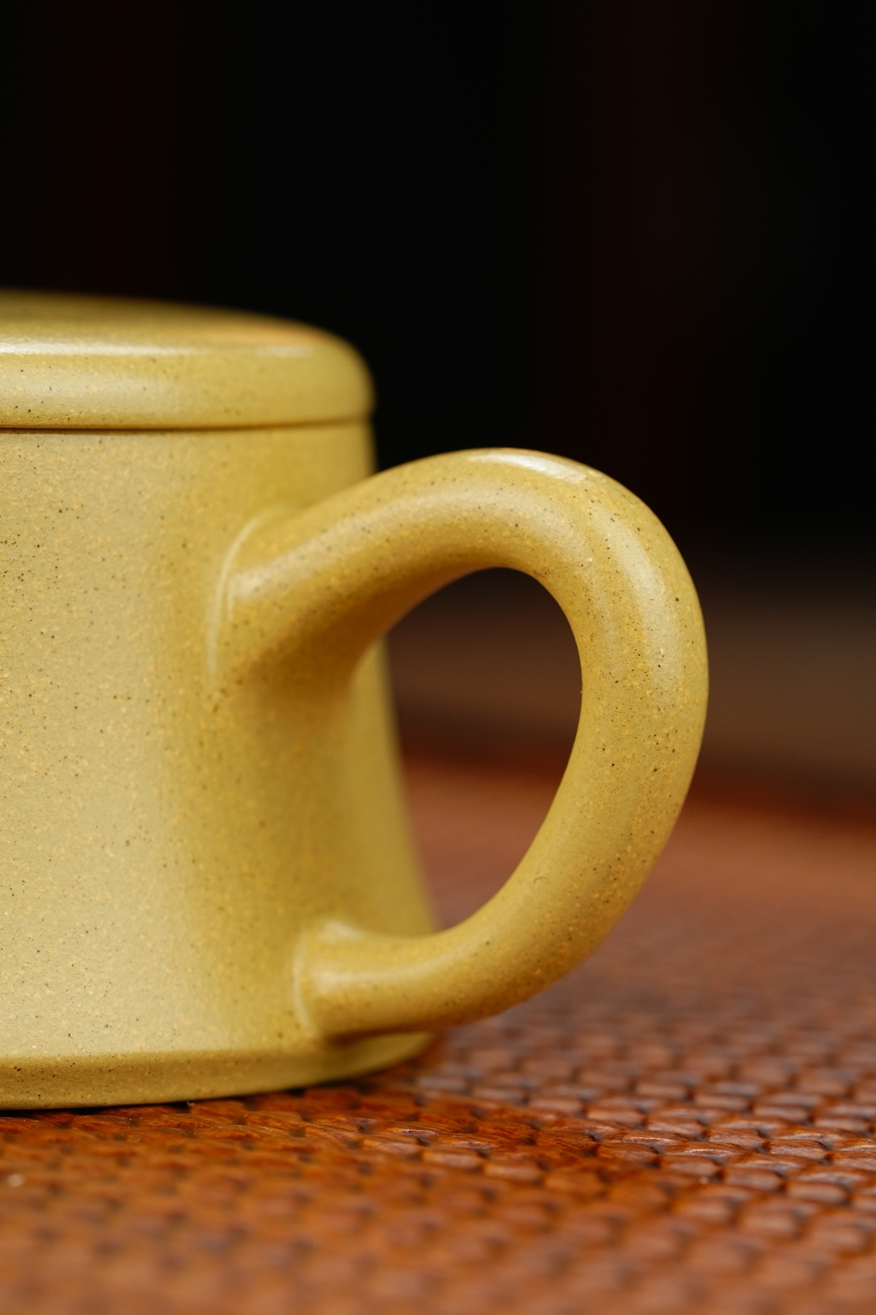 云柱宜兴紫砂壶原矿本山绿泥泥料130CC Yunzhù Yixing Zisha Teapot Original Mine Benshan Green Clay Material 130CC