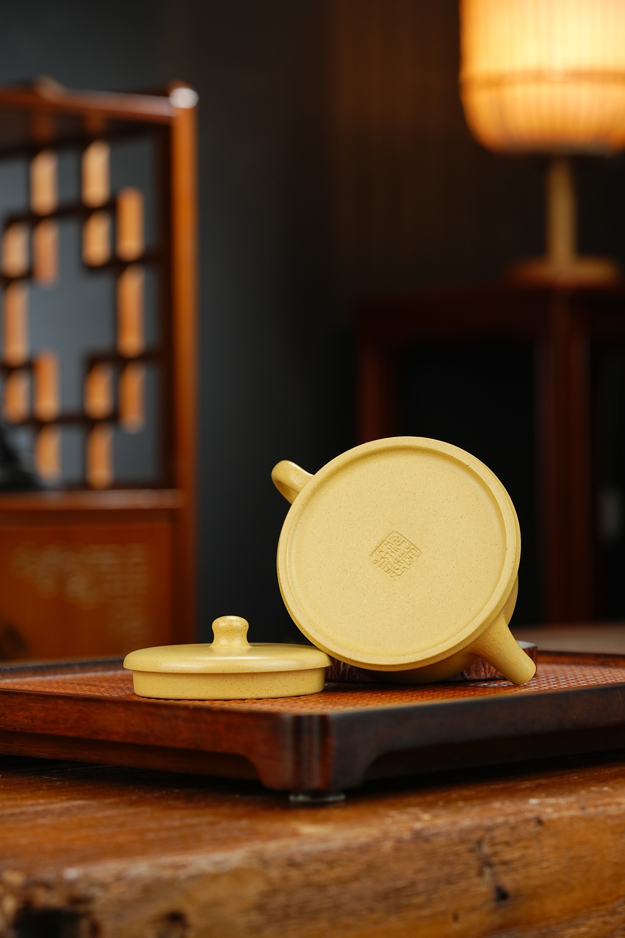 云柱宜兴紫砂壶原矿本山绿泥泥料130CC Yunzhù Yixing Zisha Teapot Original Mine Benshan Green Clay Material 130CC