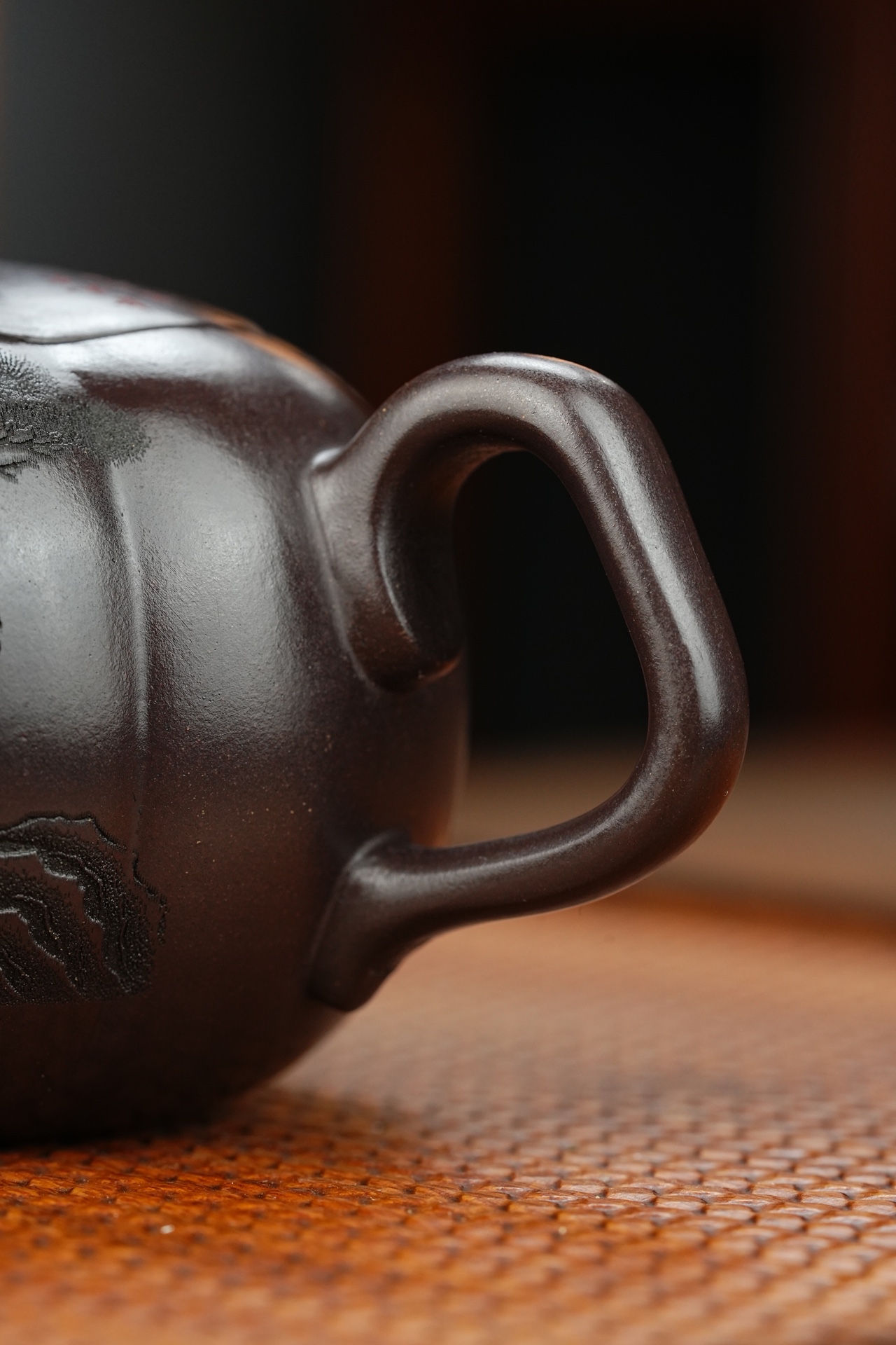 瓜趣宜兴紫砂壶原矿老紫泥泥料240CC Guaqu Yixing Zisha Teapot Original Ore Old Purple Clay Material 240CC
