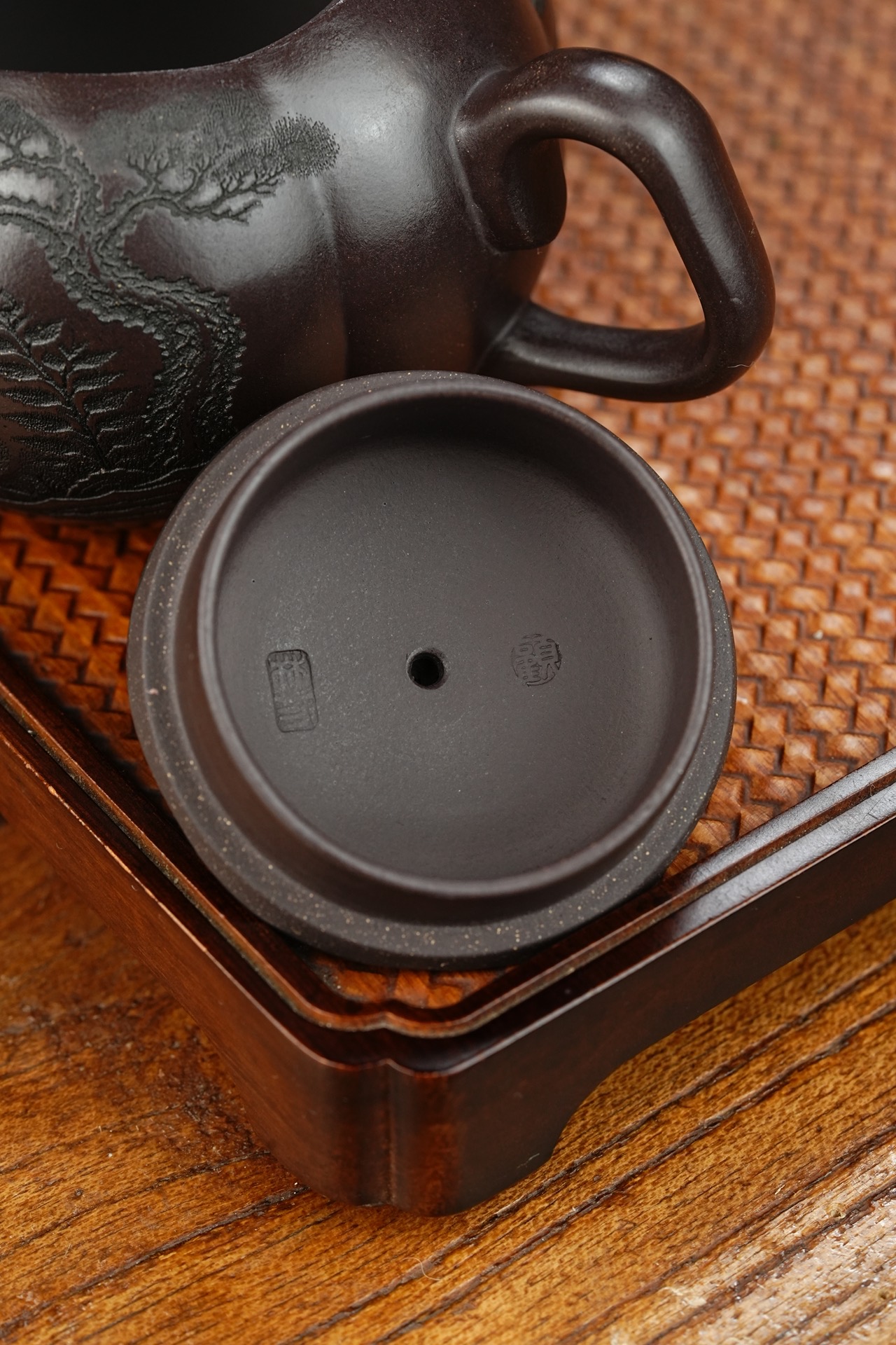瓜趣宜兴紫砂壶原矿老紫泥泥料240CC Guaqu Yixing Zisha Teapot Original Ore Old Purple Clay Material 240CC