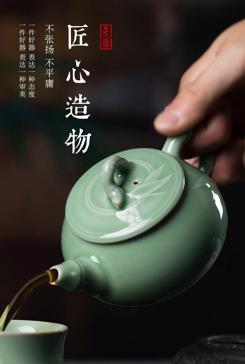 越窑龙泉青瓷仿古釉/朱砂胎粉青/朱砂胎梅子青手工制作茶壶礼盒茶具200ML  Yue Kiln Longquan Celadon Antique-style Glaze / Cinnabar Body Powder Blue / Cinnabar Body Plum Blue Handmade Teapot Gift Box Tea Set 200ML