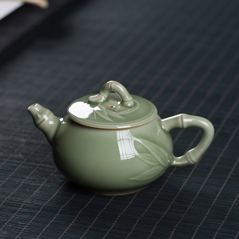 越窑龙泉青瓷仿古釉/朱砂胎粉青/朱砂胎梅子青手工制作茶壶礼盒茶具200ML  Yue Kiln Longquan Celadon Antique-style Glaze / Cinnabar Body Powder Blue / Cinnabar Body Plum Blue Handmade Teapot Gift Box Tea Set 200ML