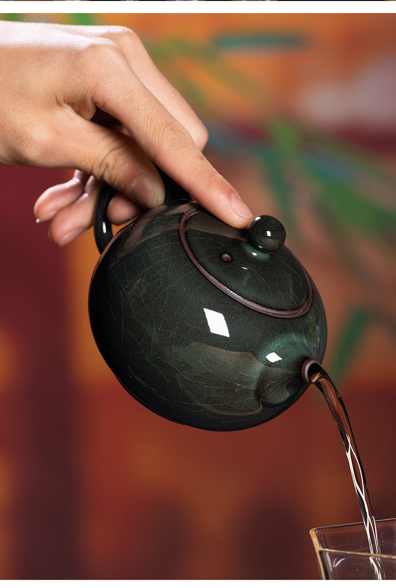 龙泉青瓷铁胎梅子青手工制作西施茶壶礼盒茶具300ML  Longquan celadon iron-body plum green handmade Xishi teapot gift box tea set 300ML