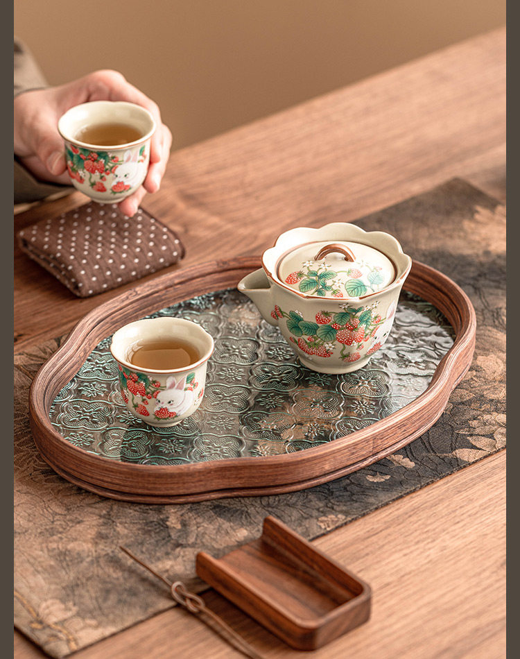 手绘草莓兔系列可爱汝窑一壶两杯托盘礼盒茶具 Hand-painted Strawberry Bunny Series Cute Ru Kiln Teapot with Two Cups and Tray Gift Box Tea Set
