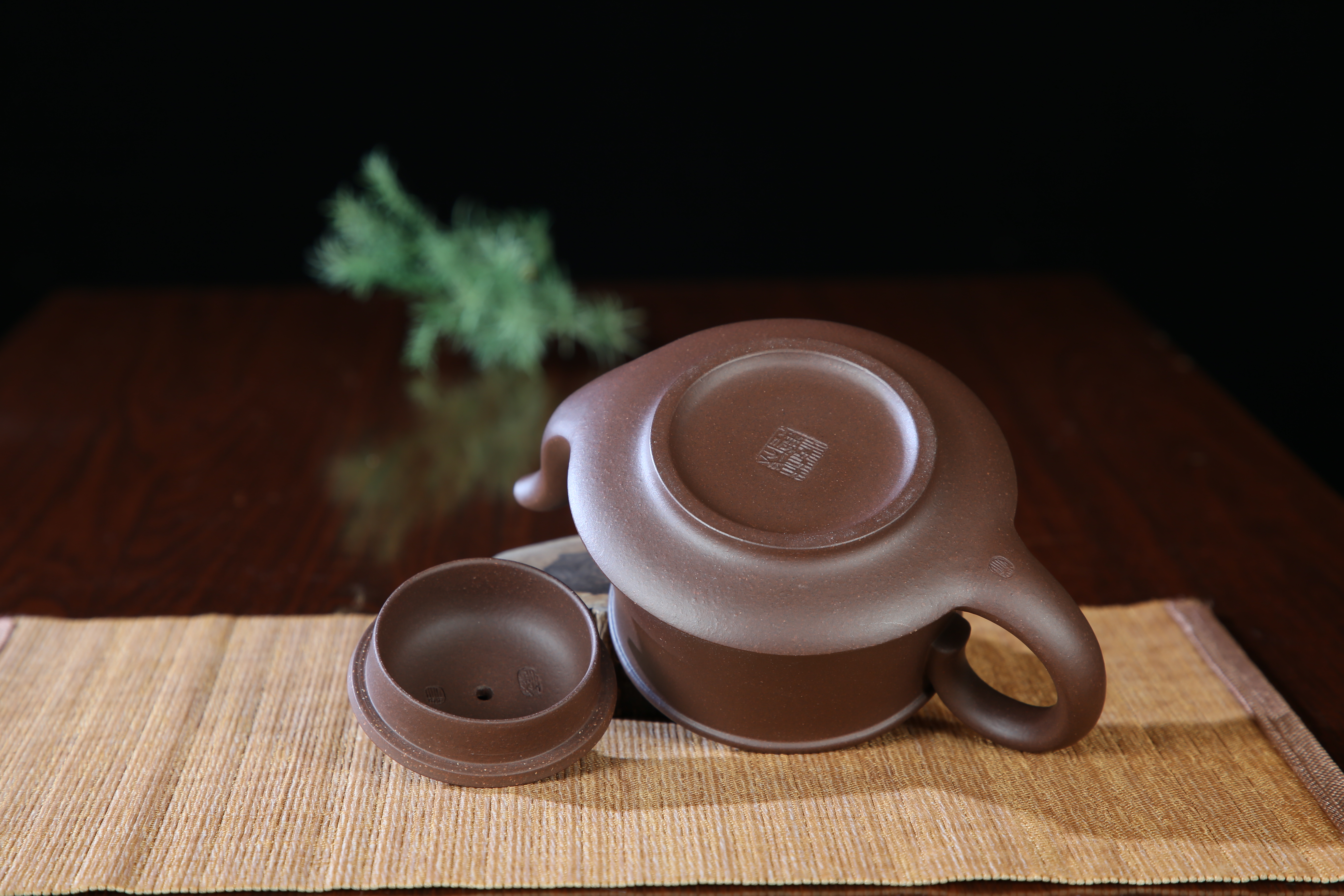 大地曲宜兴原矿紫砂壶宜兴丁蜀镇本地紫泥泥料小林手工制作300CC Dadiqu Yixing Original Ore Purple Clay Teapot, Local Purple Clay from Dingshu Town, Yixing, Handmade by Xiaolin, 300CC