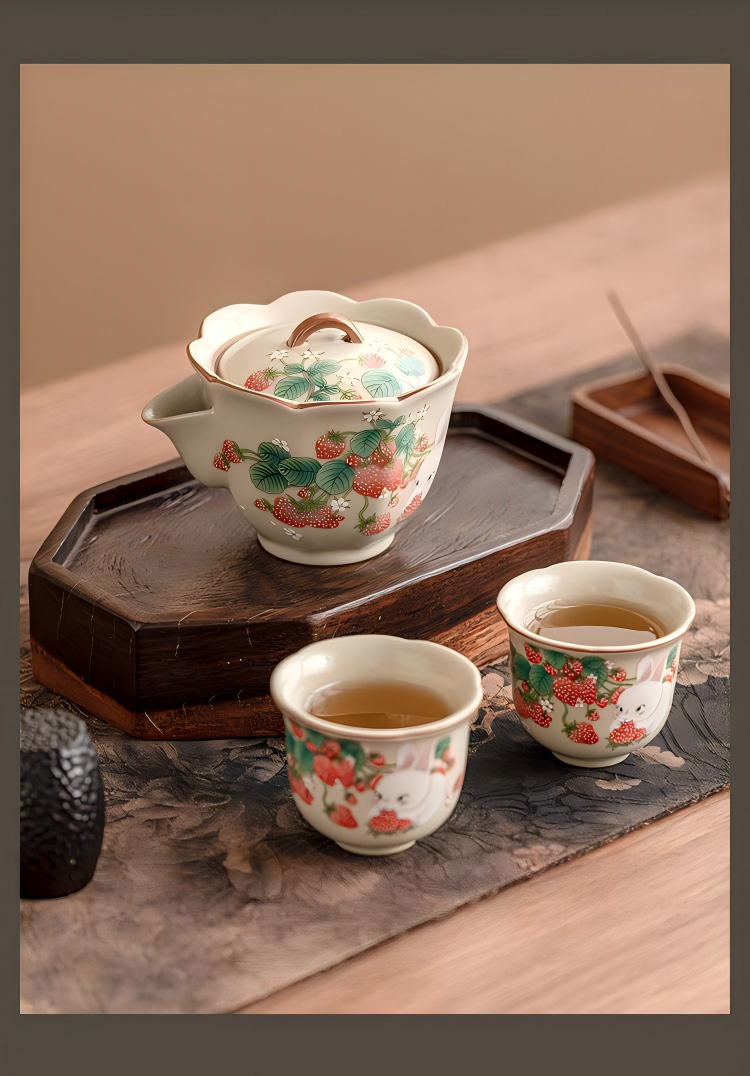 手绘草莓兔系列可爱汝窑一壶两杯托盘礼盒茶具 Hand-painted Strawberry Bunny Series Cute Ru Kiln Teapot with Two Cups and Tray Gift Box Tea Set