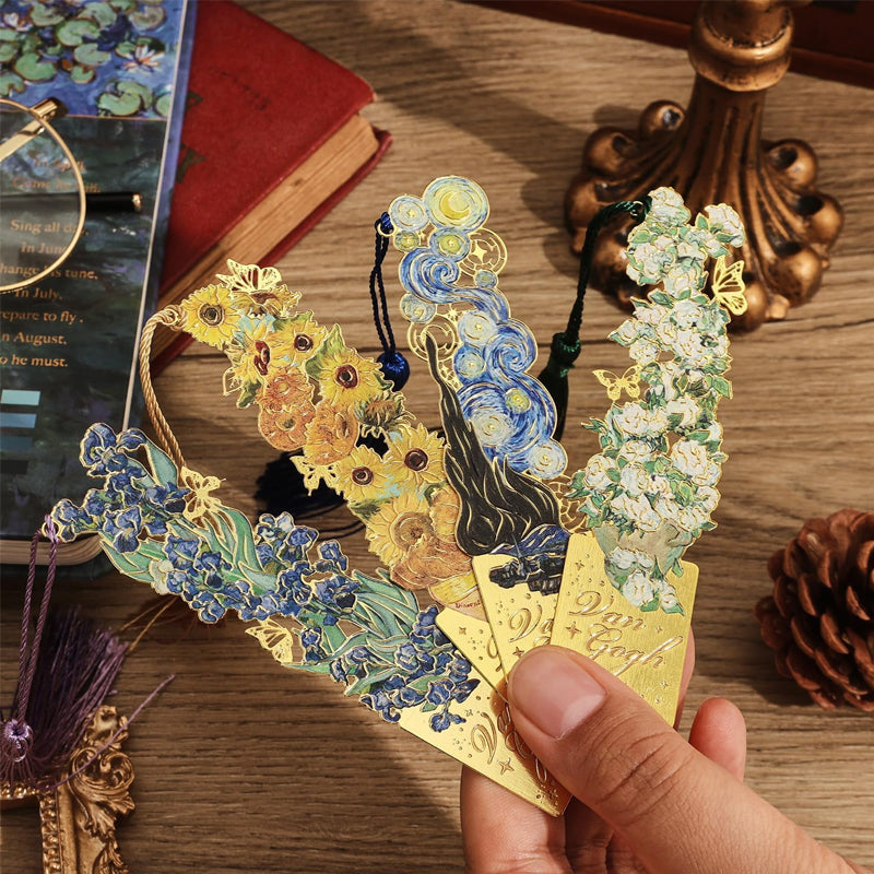 🎨 Van Gogh Hollow Bookmark – Vintage Art Inspired Bookmark 📚