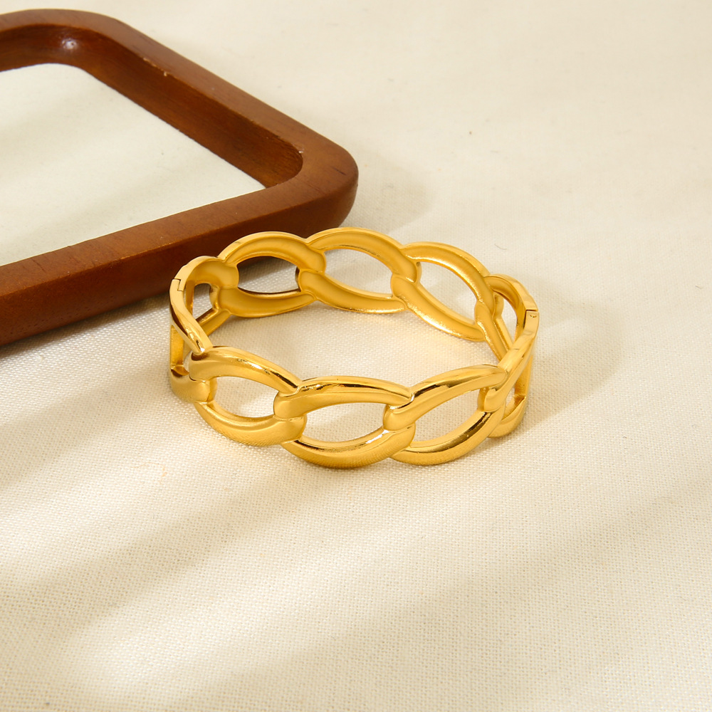 Chunky Curb Chain Open Cuff Bracelet