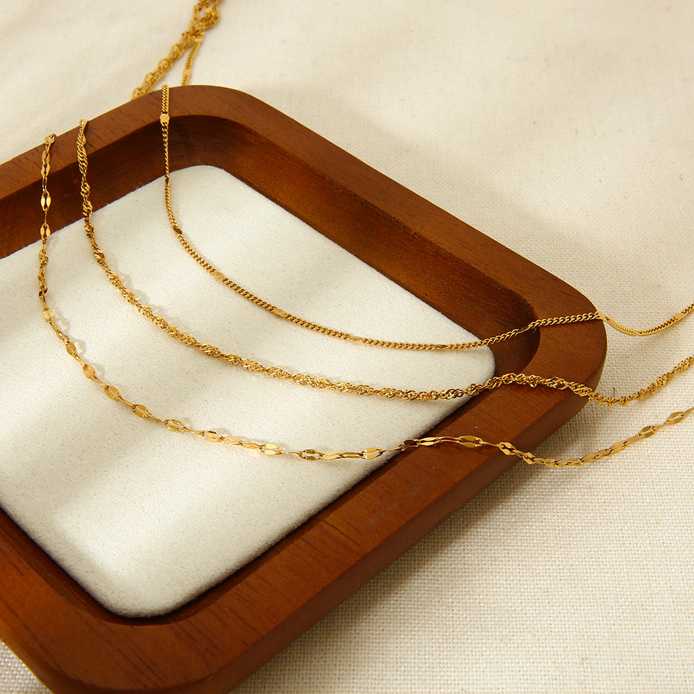 Mixed-Texture Triple-Layer Dainty Necklace