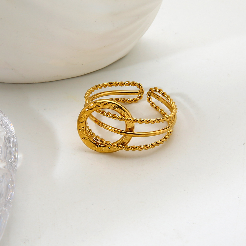 Hammered Halo Twist Open Ring