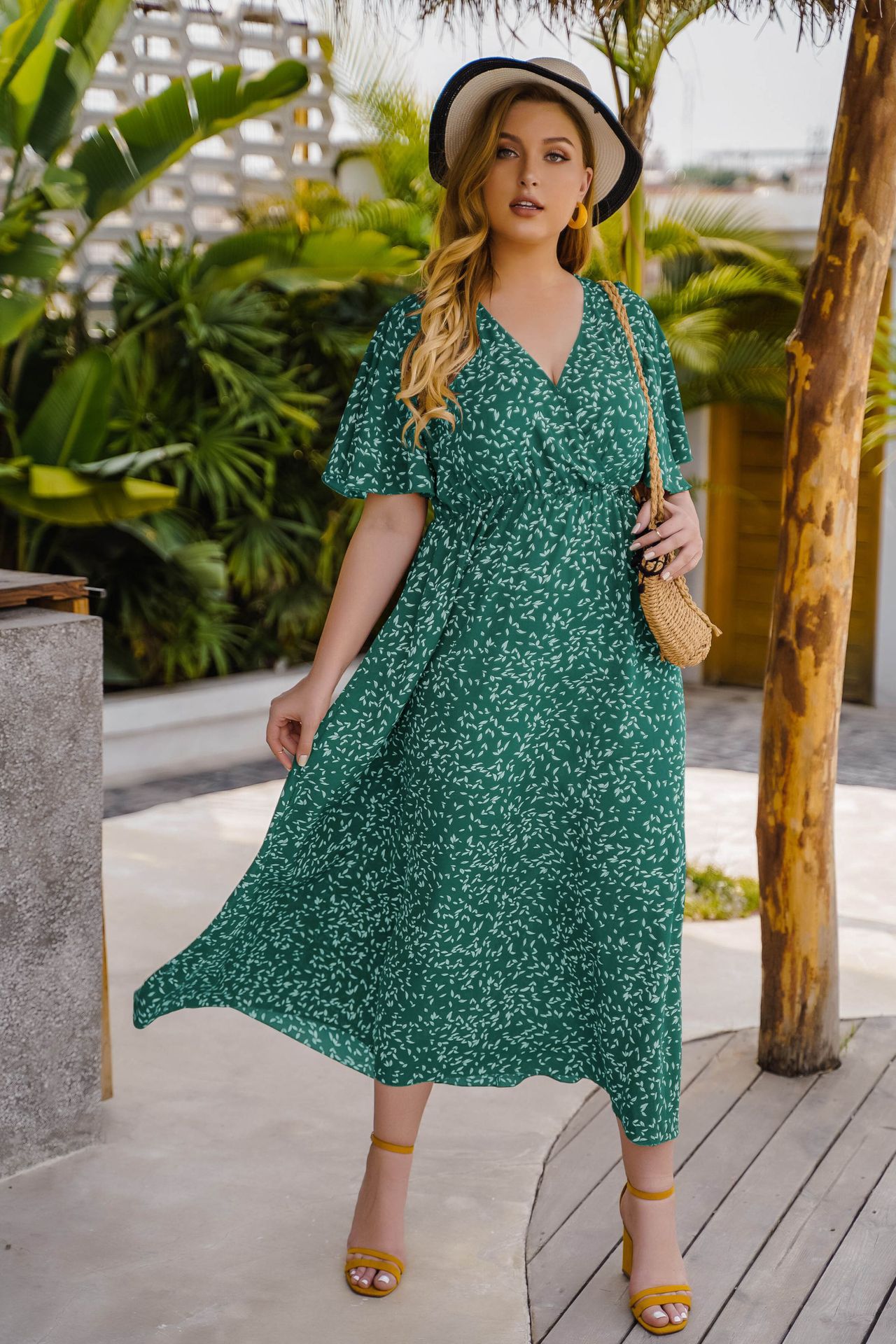Leaf Print V-Neck Flutter Sleeve Maxi Dress | Curvy Women's Vacation & Casual Dress