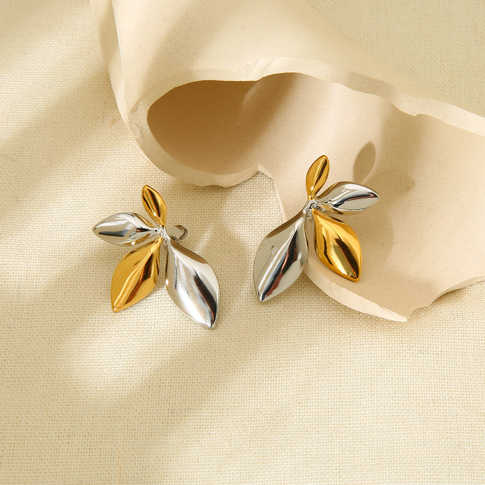 Two-Tone Four Leaf Nature Stud Earrings