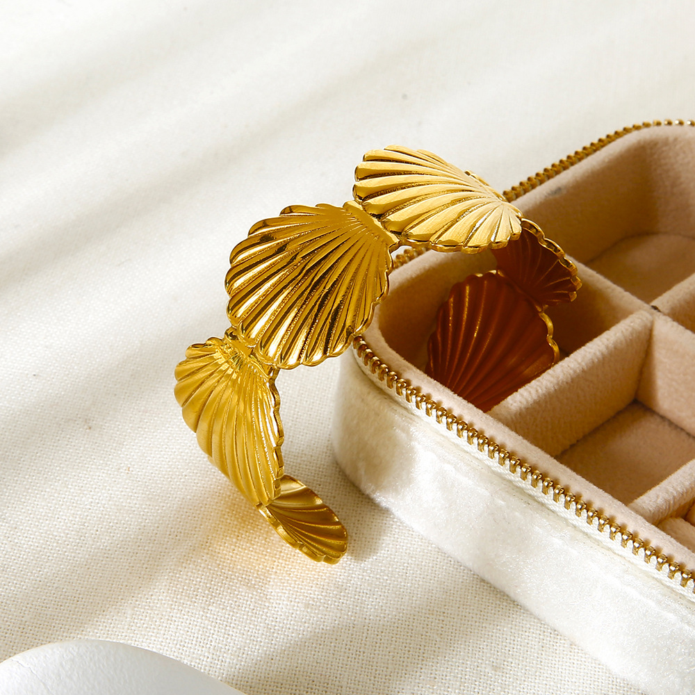 Connected Scallop Seashell Open Cuff Bracelet