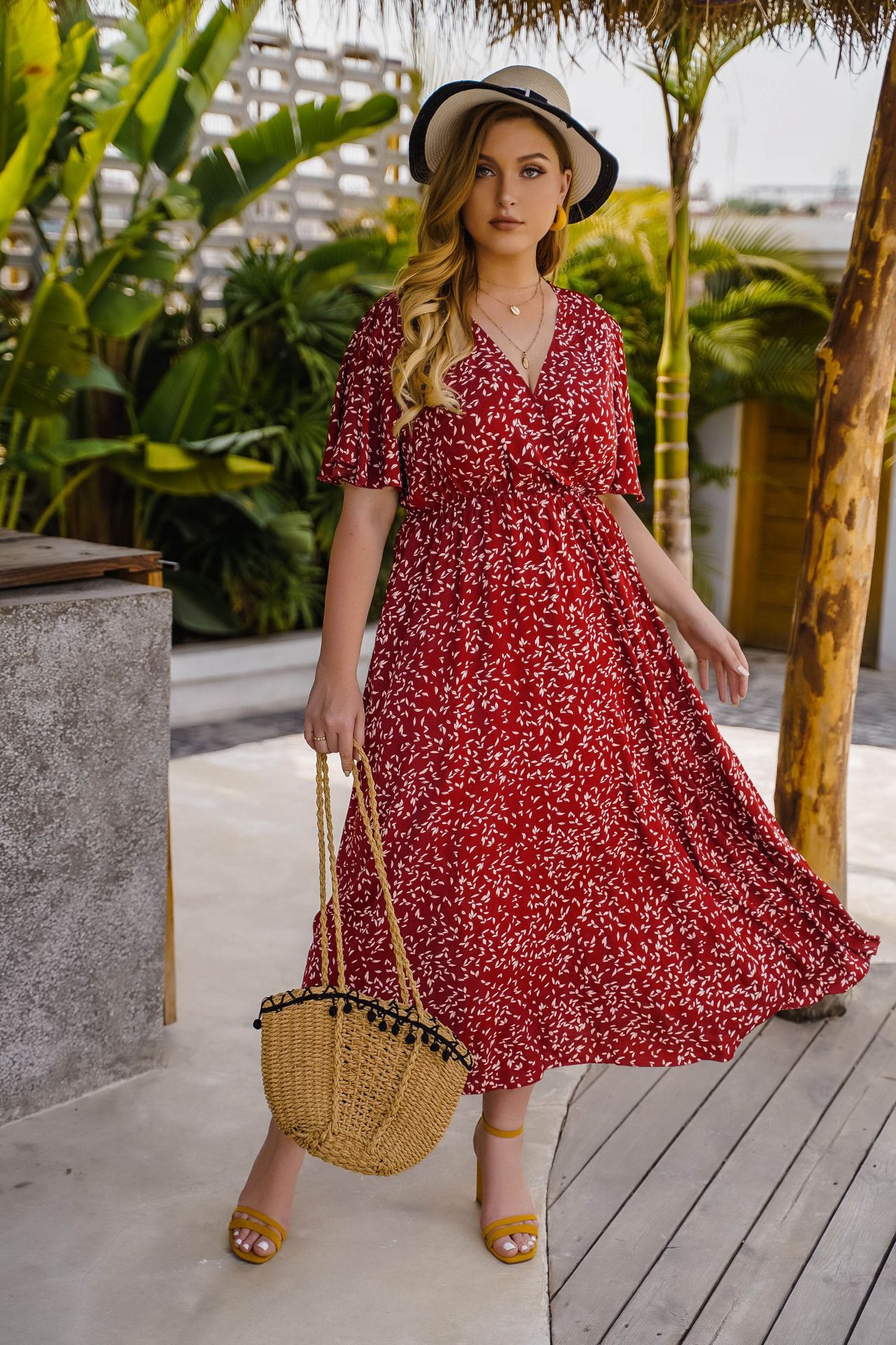 Leaf Print V-Neck Flutter Sleeve Maxi Dress | Curvy Women's Vacation & Casual Dress