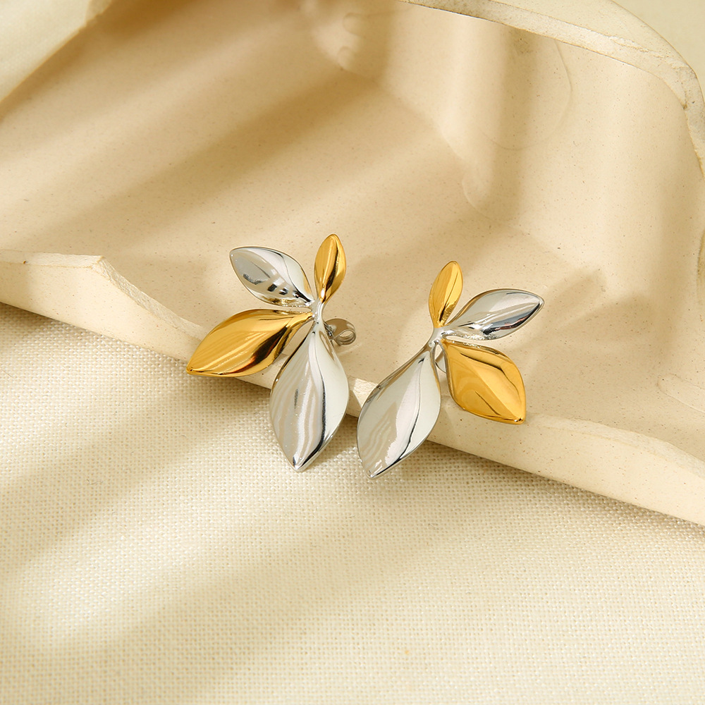 Two-Tone Four Leaf Nature Stud Earrings