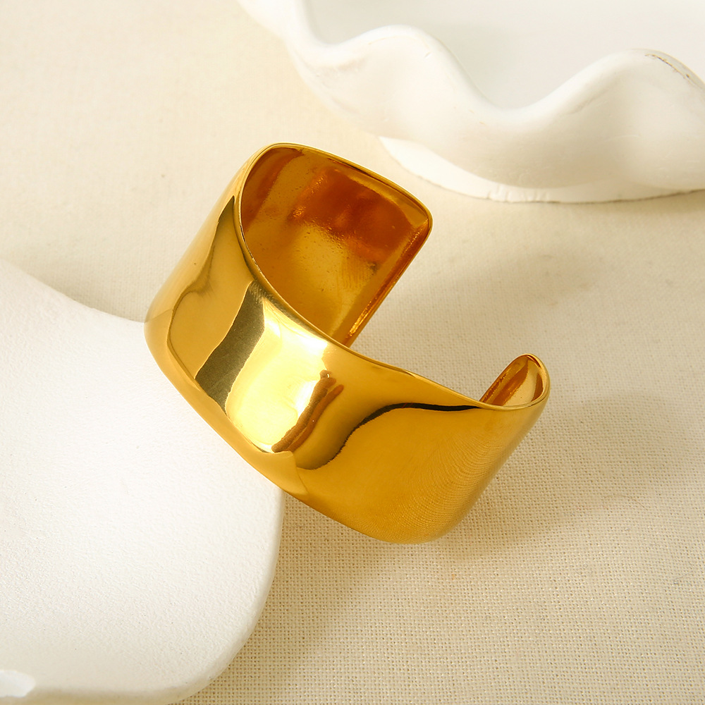 Minimalist Wide Tapered Mirror Cuff Bracelet
