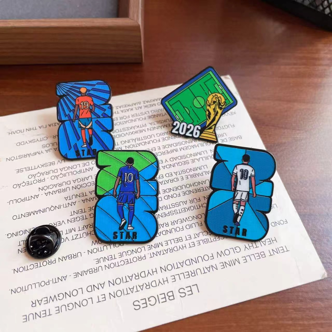 🏆 2026 World Cup Football Fan Collectible Metal Pin Badge