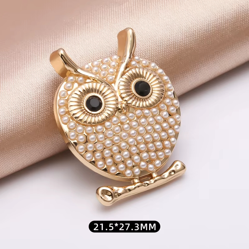 💎 Rhinestone & Pearl Decorative Collar Clips Set